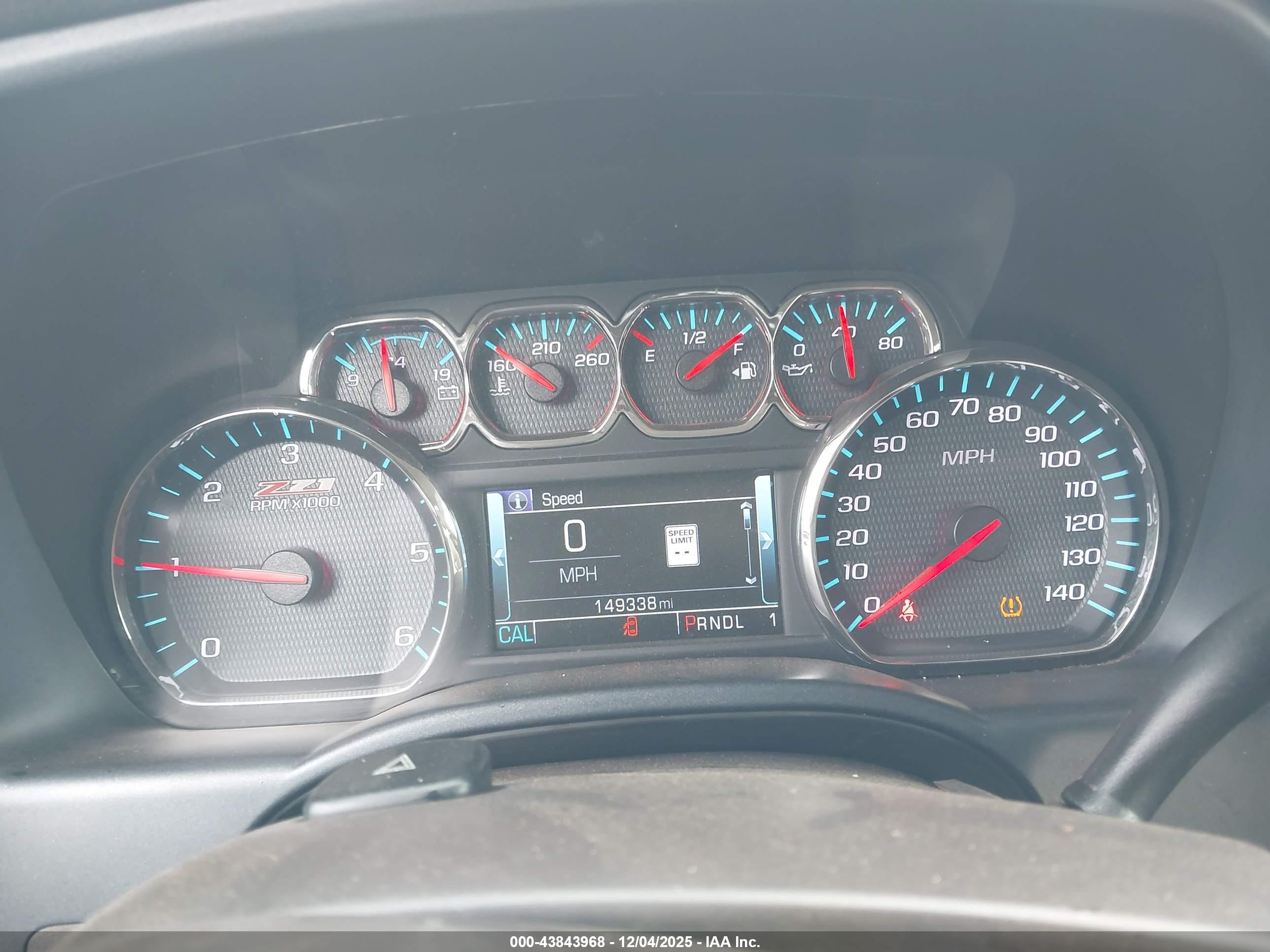 CHEVROLET SILVERADO image 7
