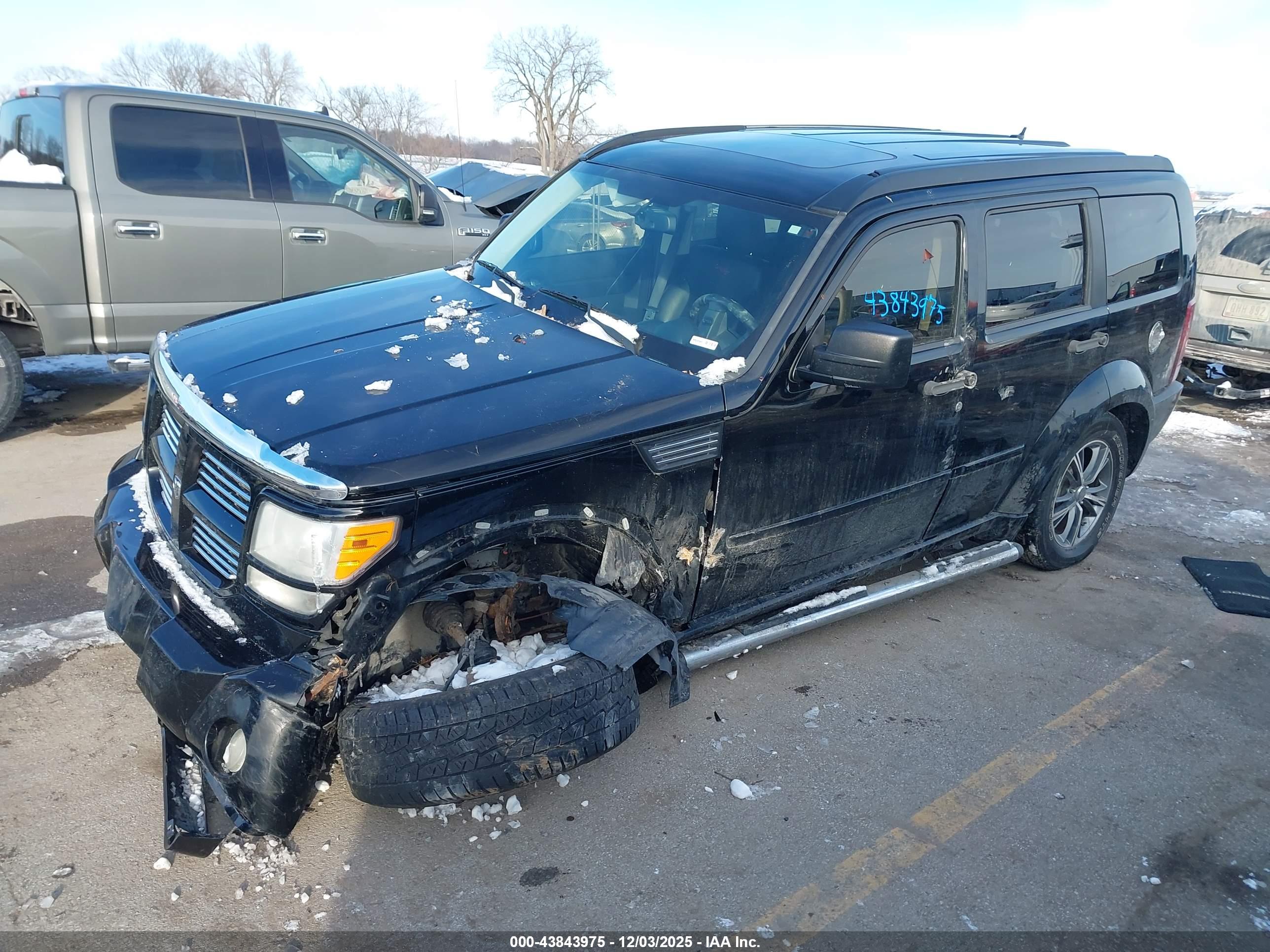 DODGE NITRO image 2