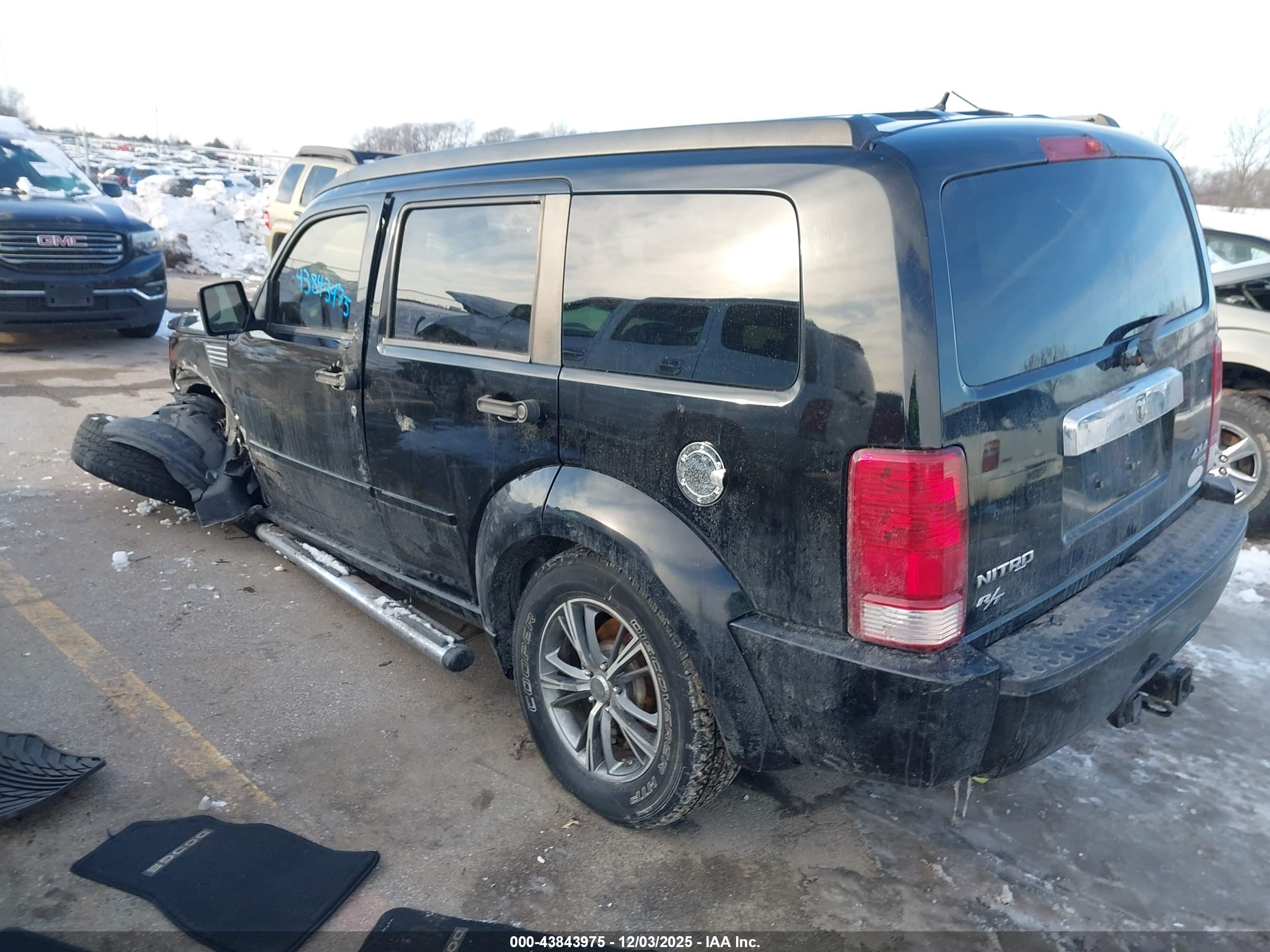DODGE NITRO image 3