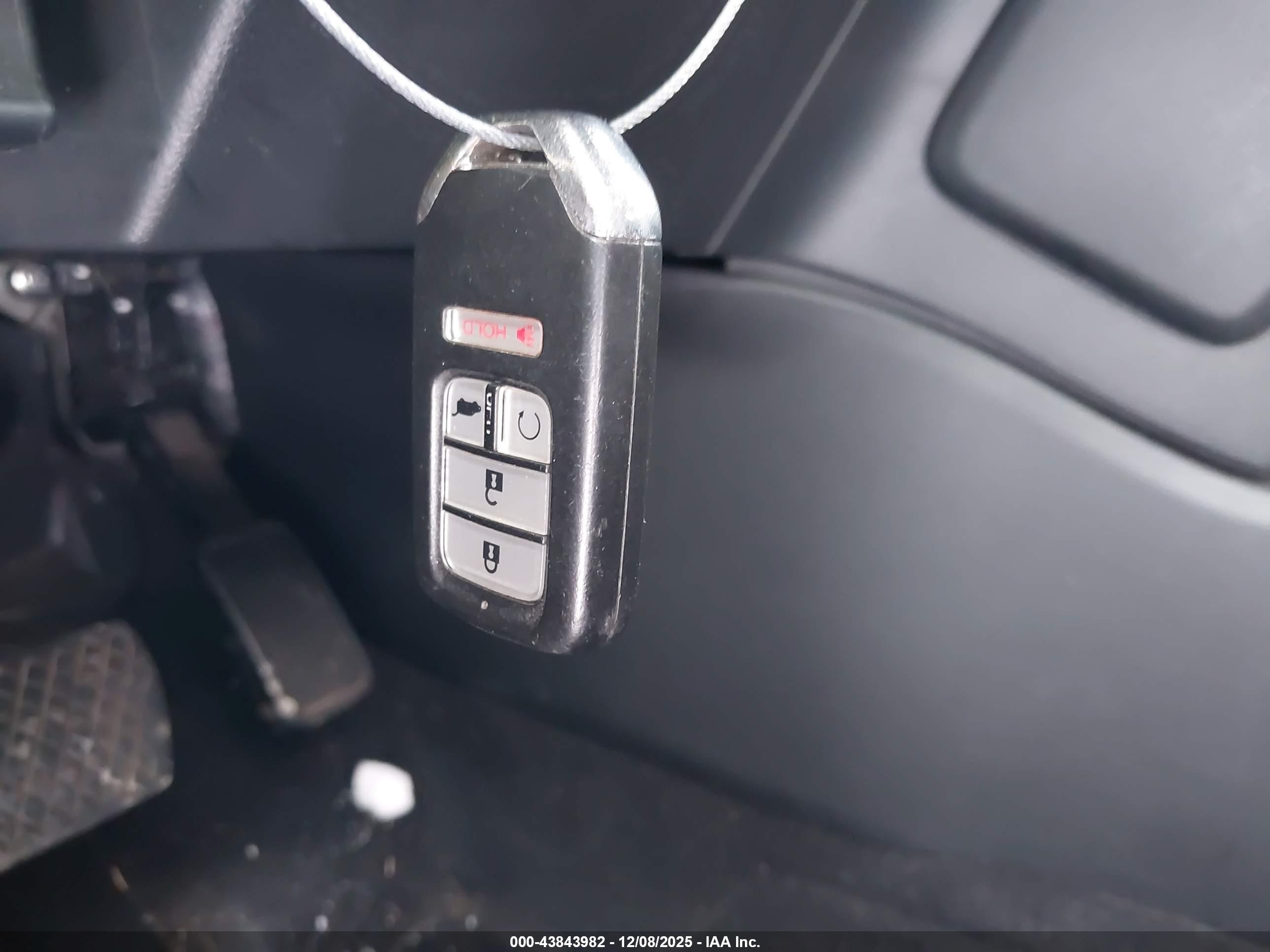 HONDA CR-V image 11