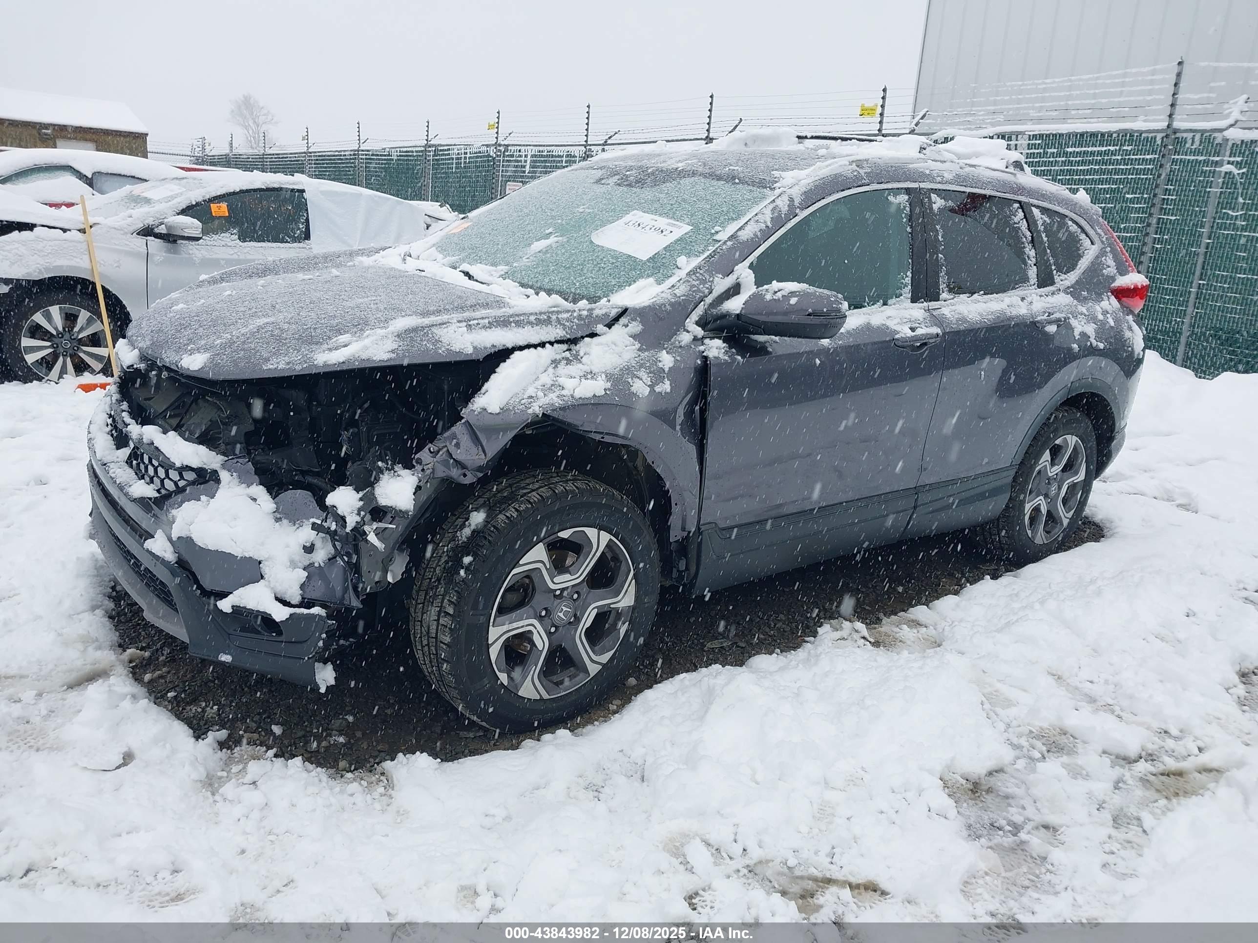 HONDA CR-V image 2