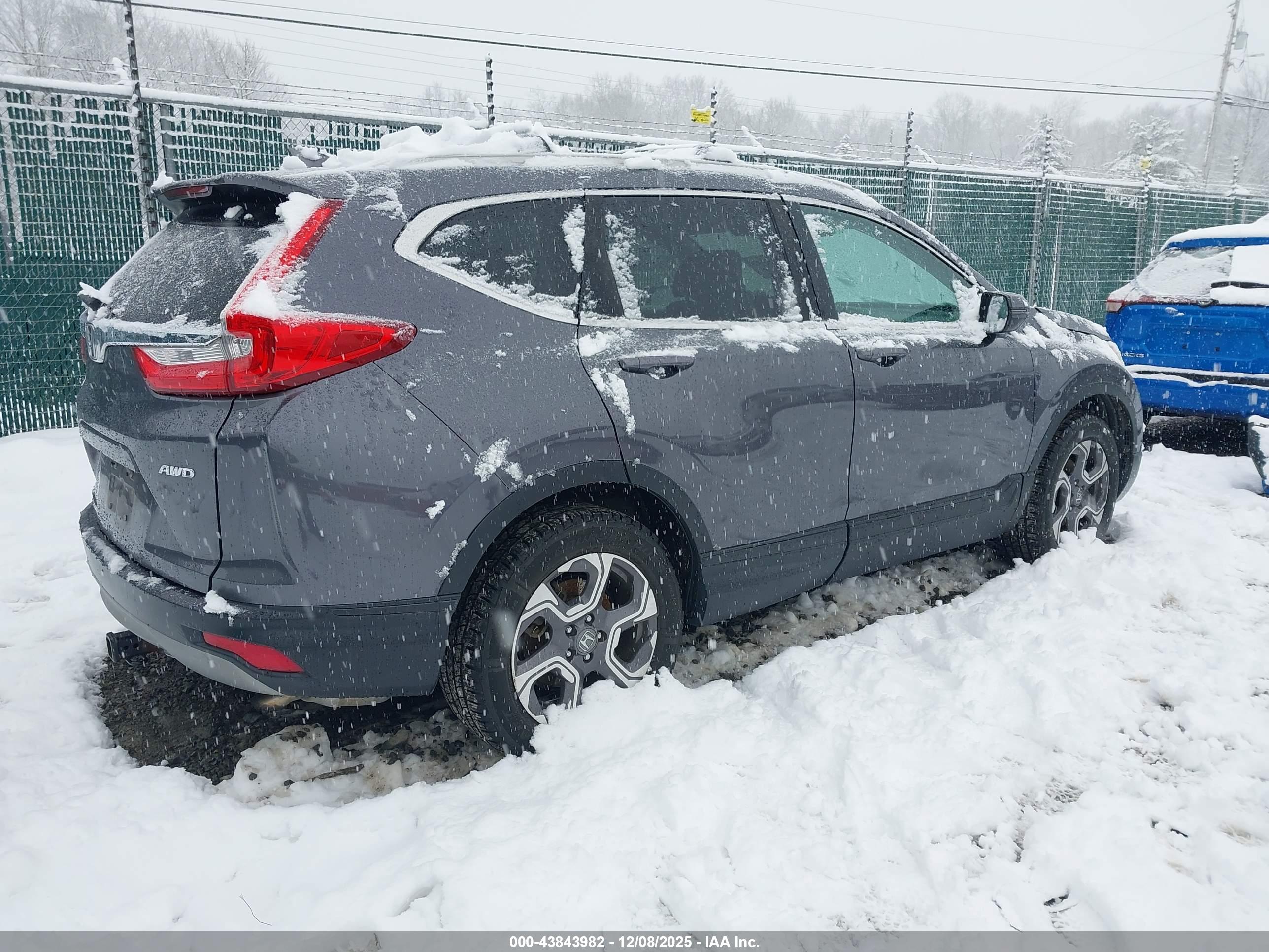 HONDA CR-V image 4