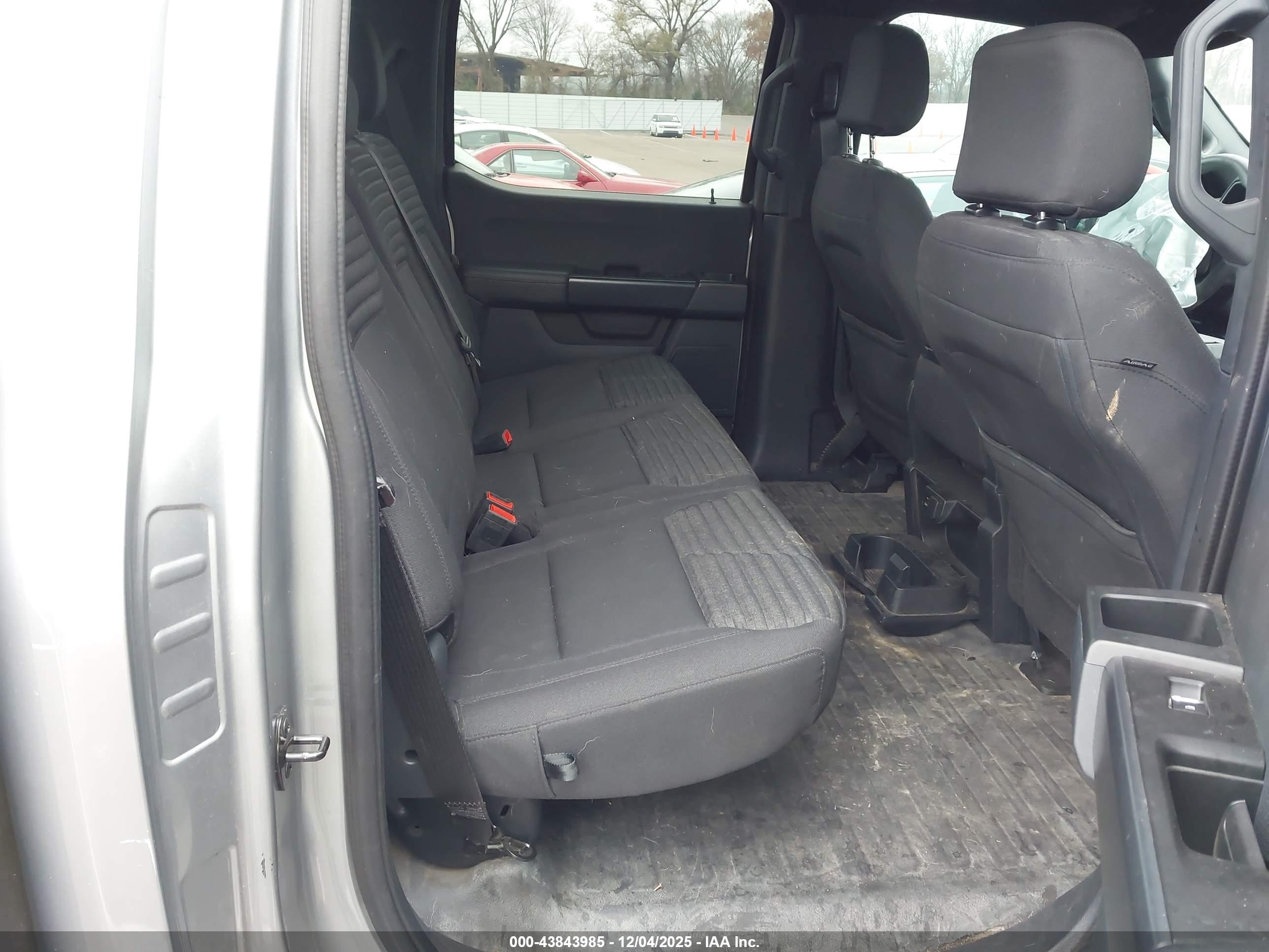 FORD F-150 image 8