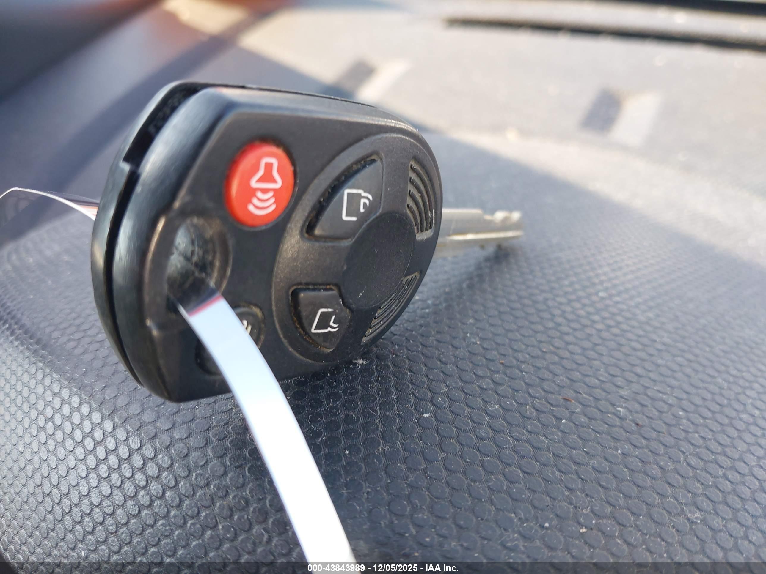 FORD ESCAPE image 11