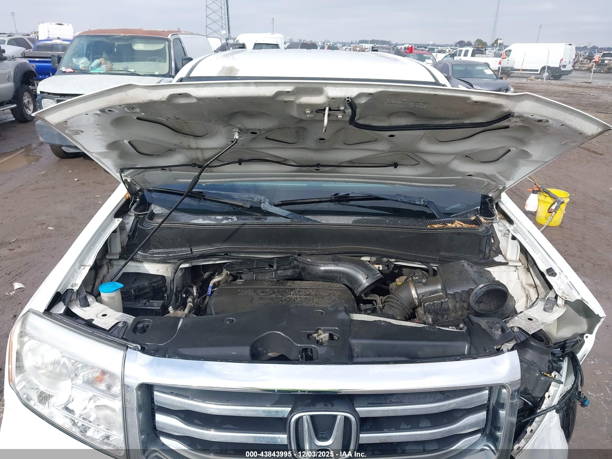 HONDA PILOT image 10