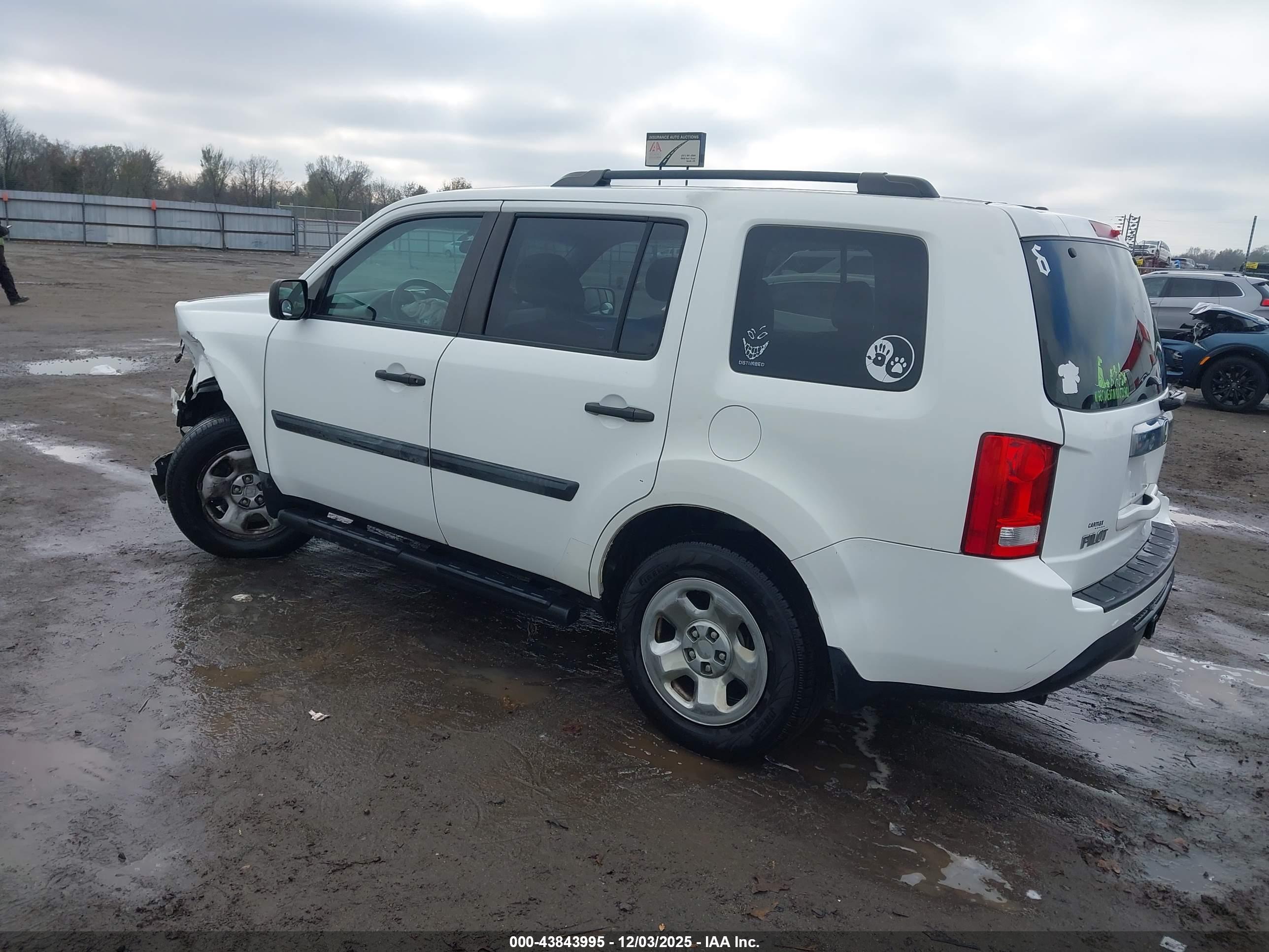 HONDA PILOT image 3