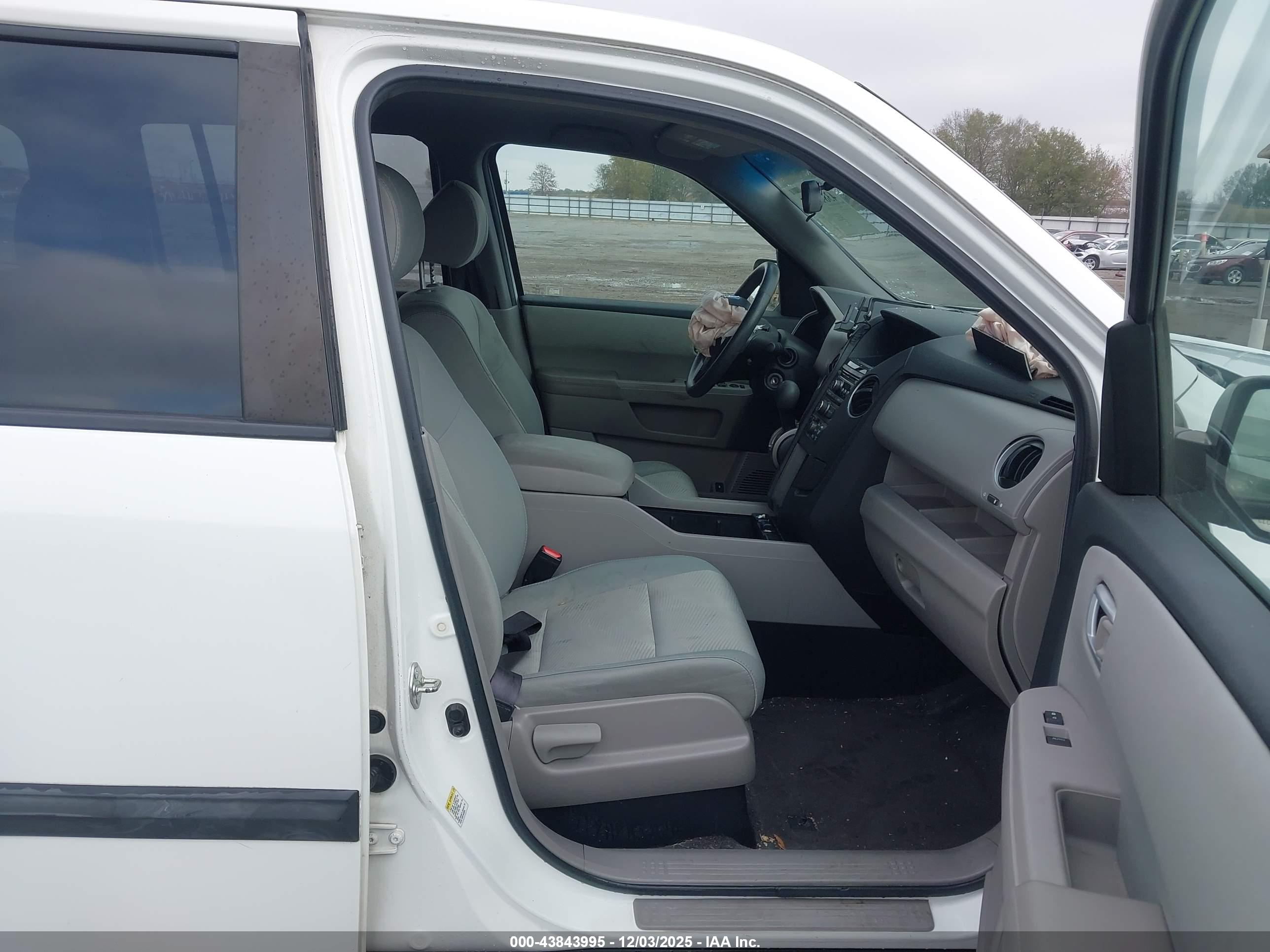 HONDA PILOT image 5