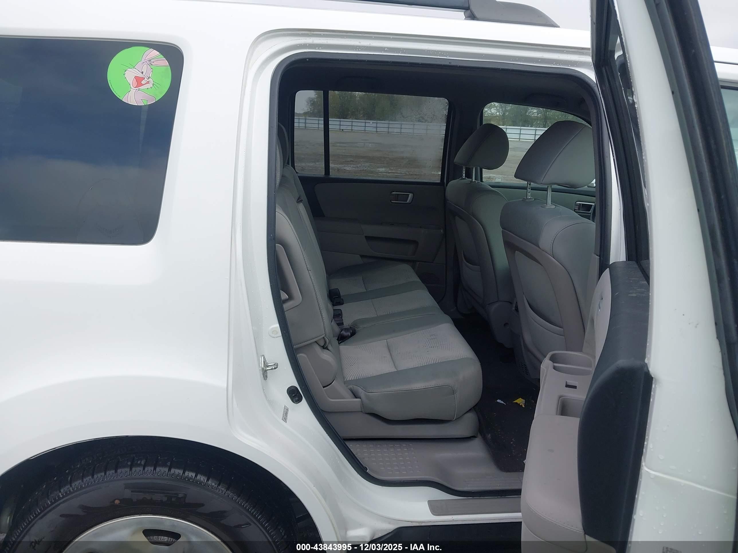 HONDA PILOT image 8