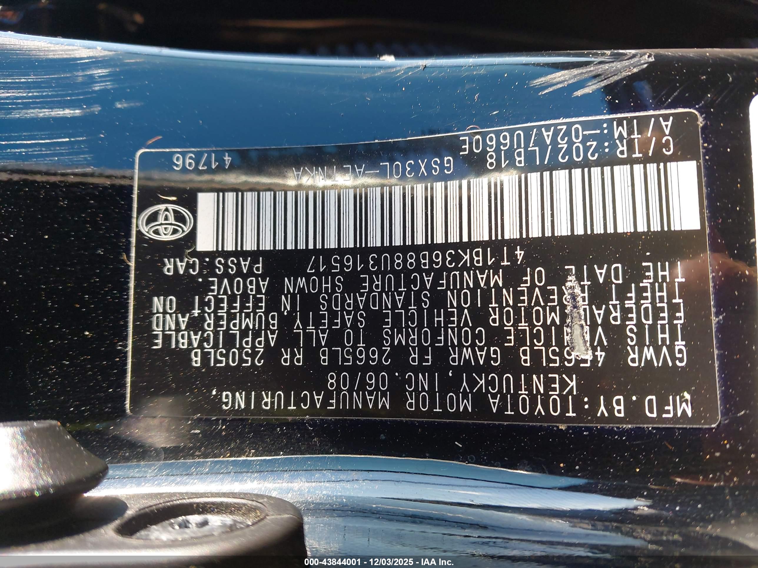 TOYOTA AVALON image 9