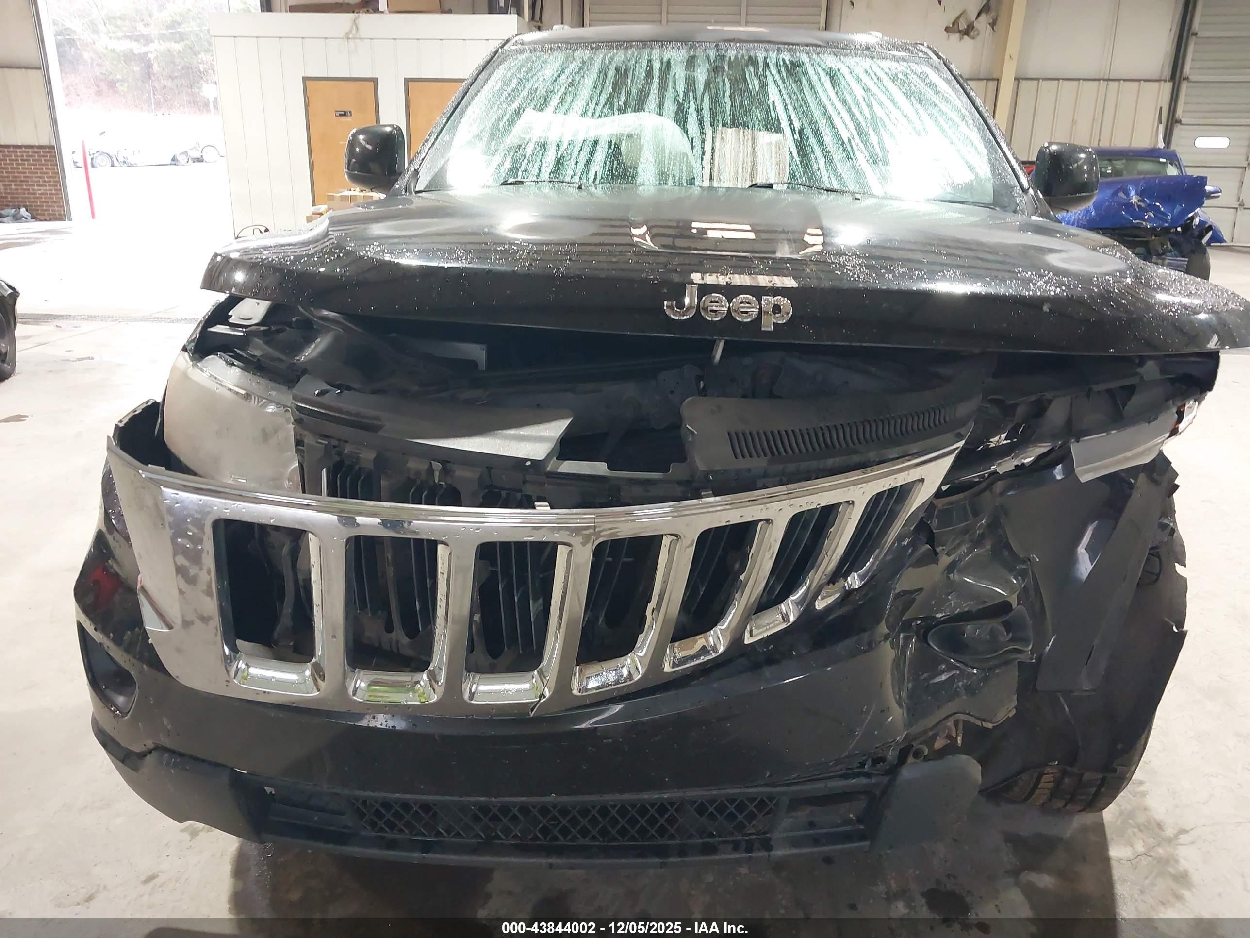 JEEP GRAND image 6