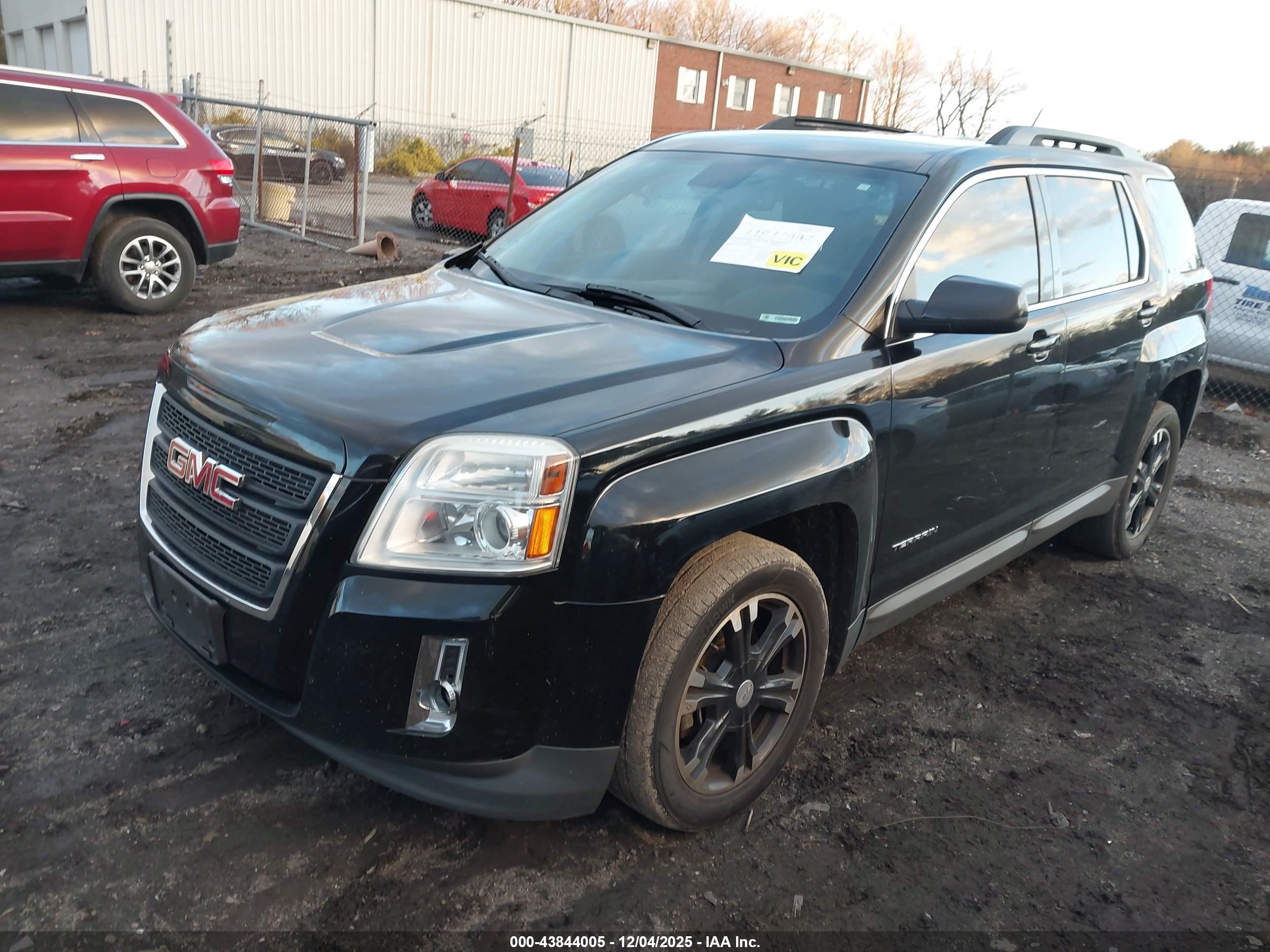 GMC TERRAIN image 2