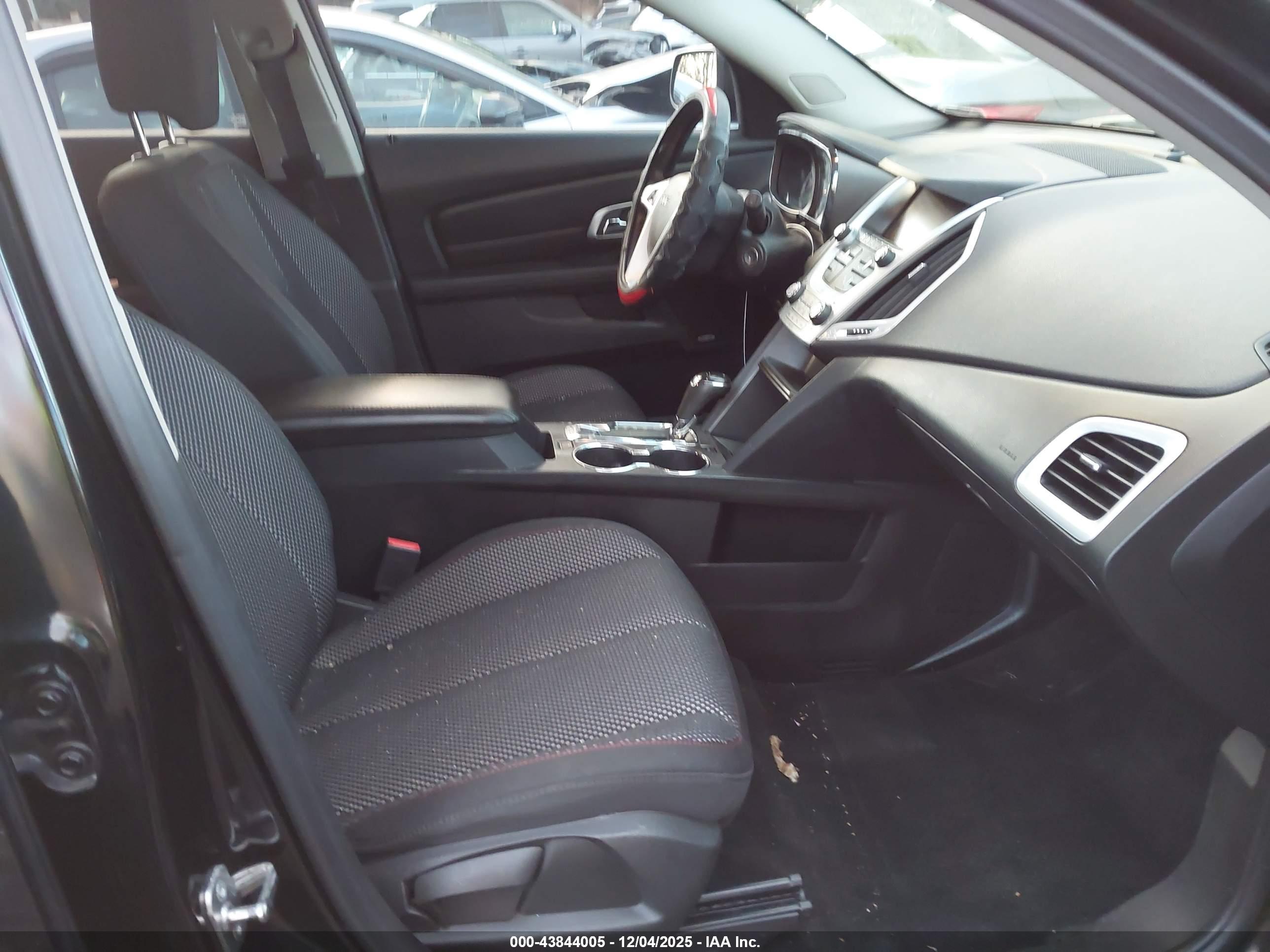 GMC TERRAIN image 5