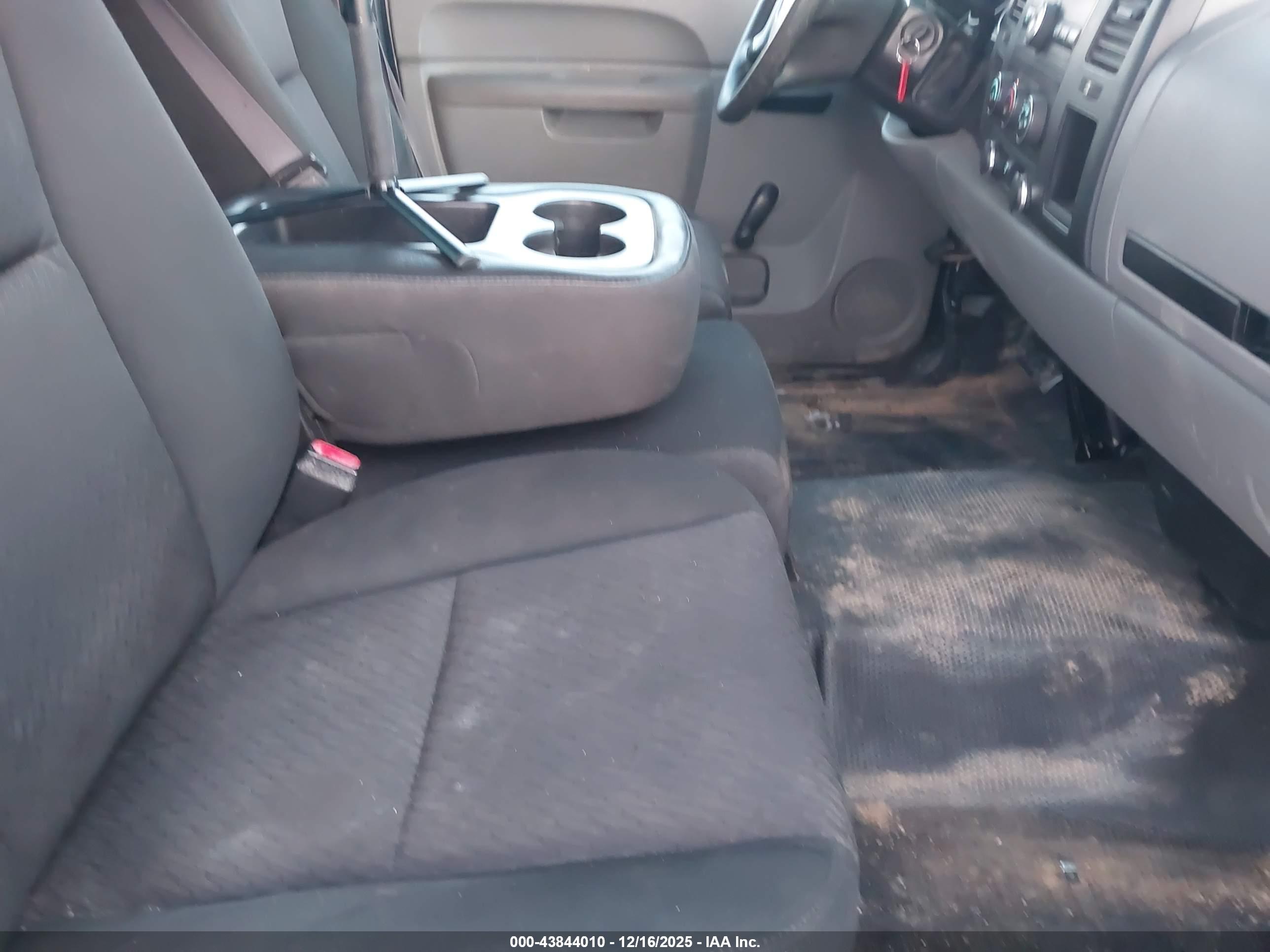 GMC SIERRA image 5