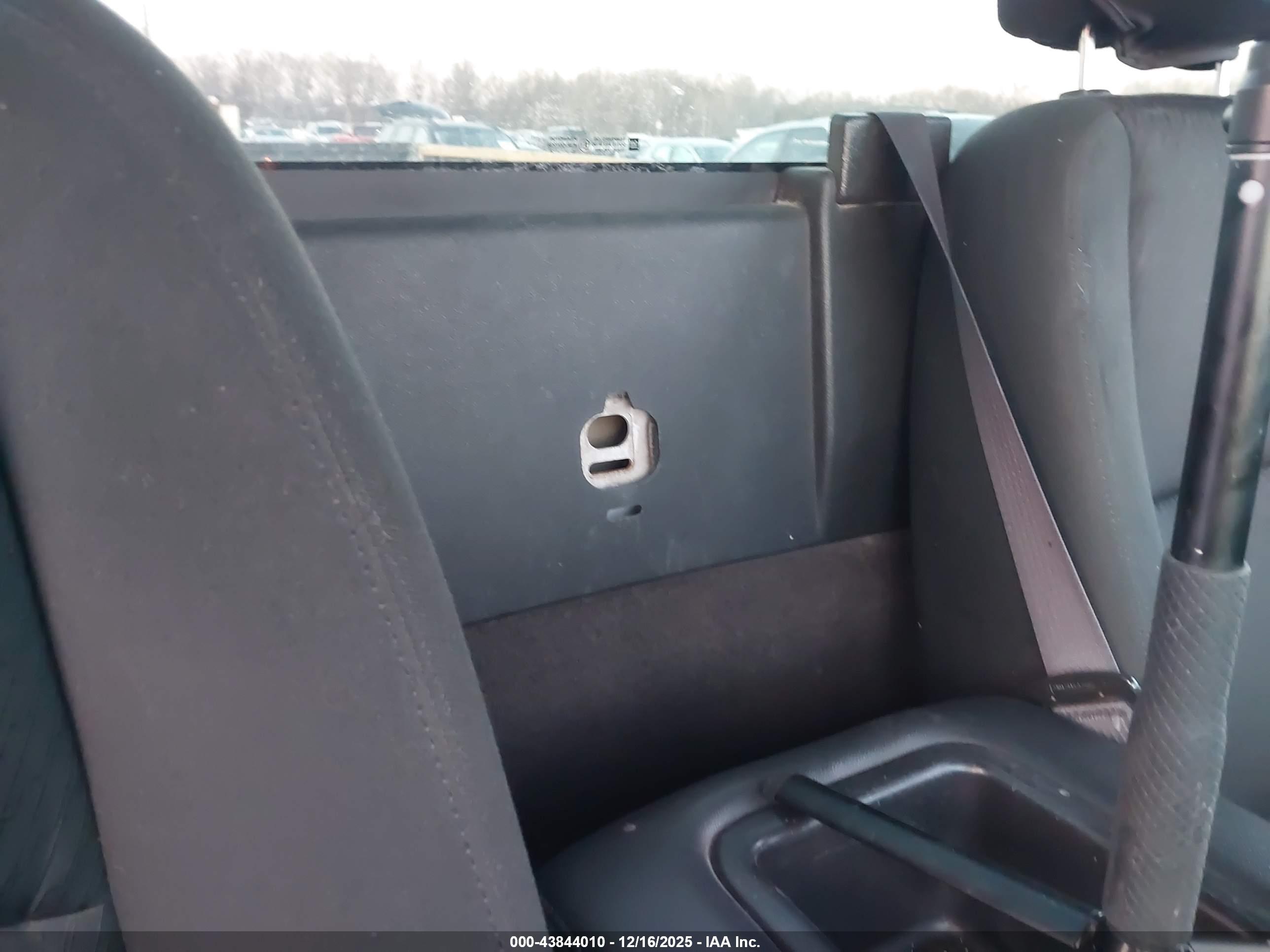 GMC SIERRA image 8