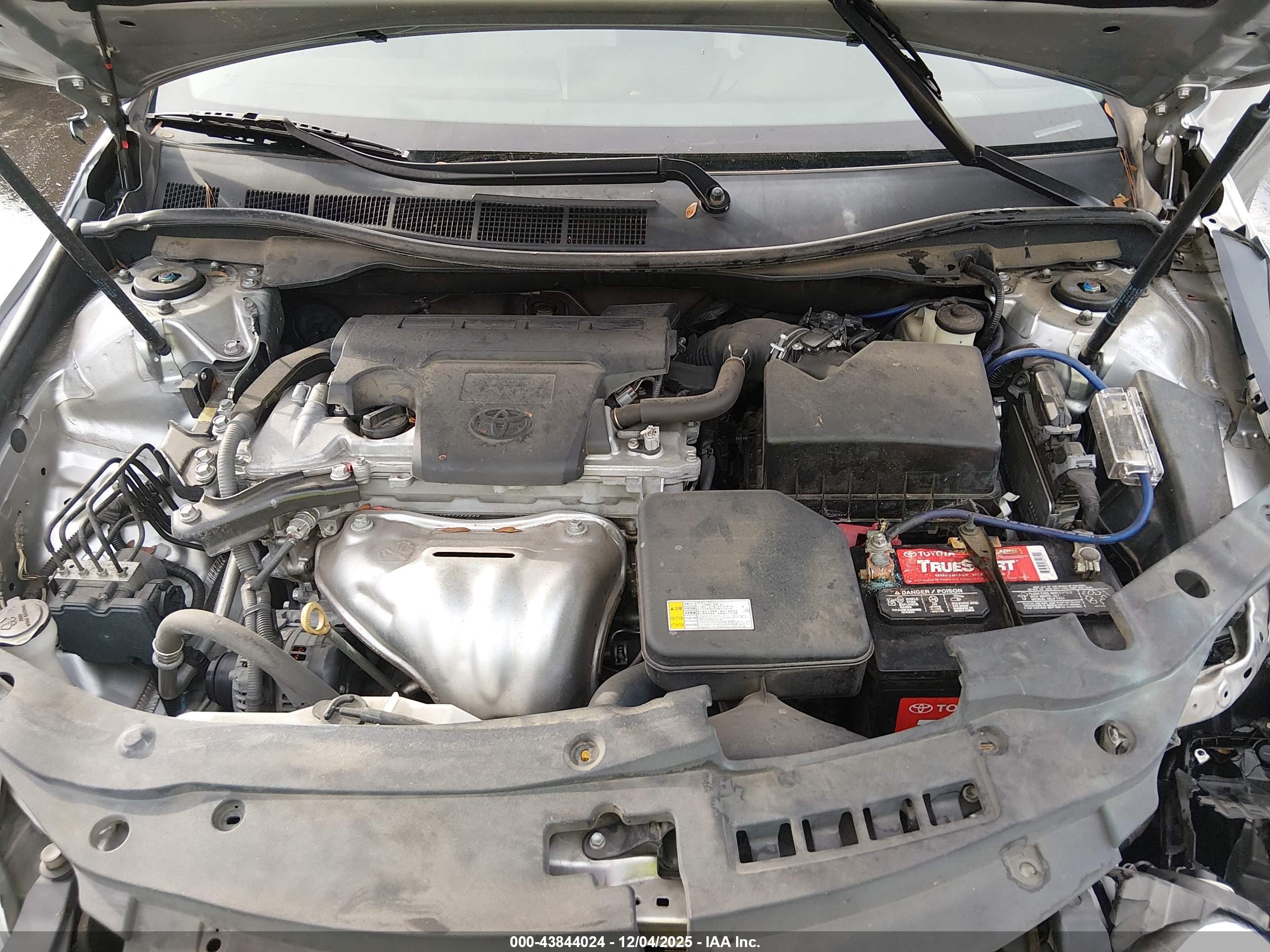 TOYOTA CAMRY image 10