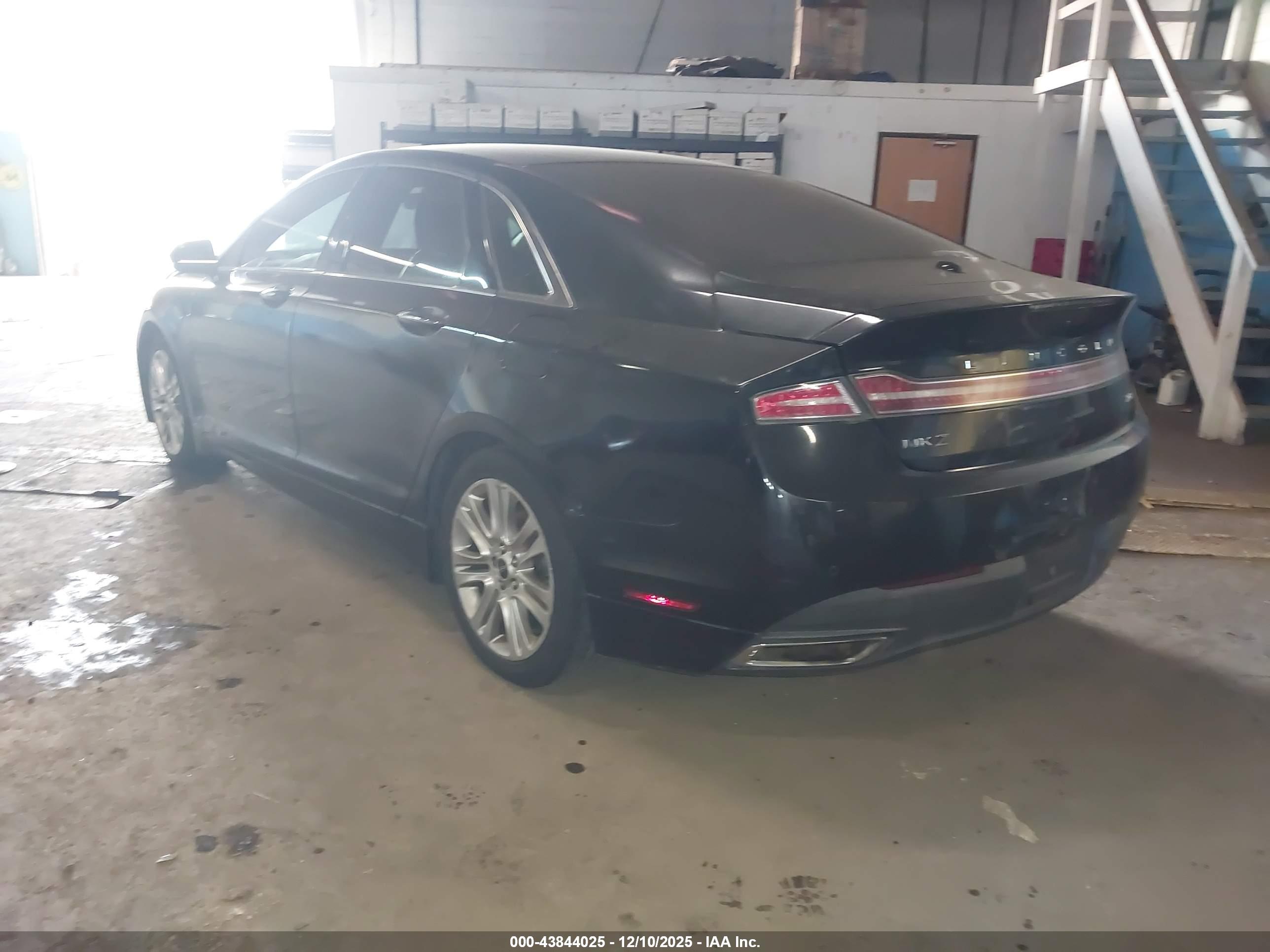 LINCOLN MKZ image 3