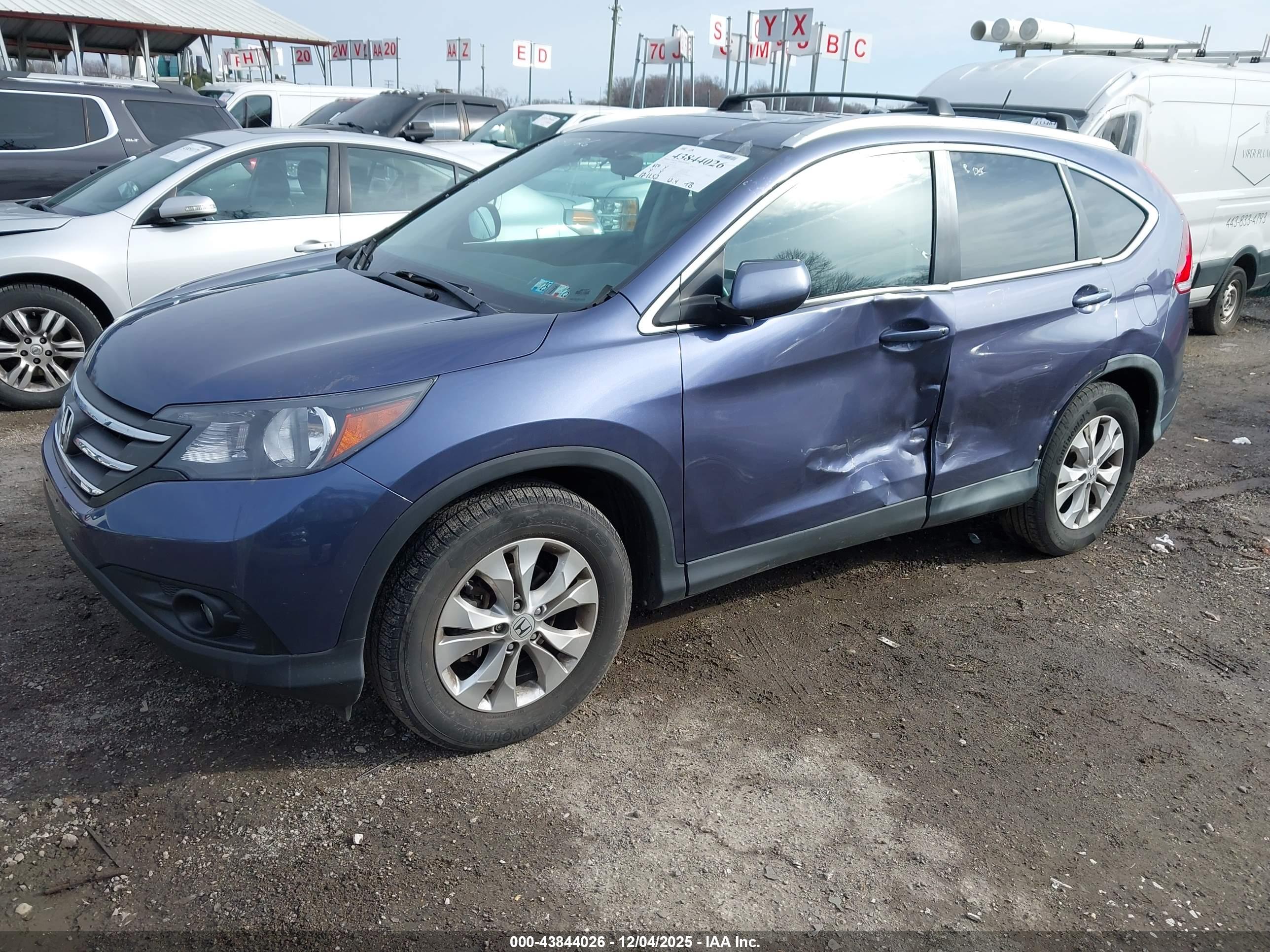 HONDA CR-V image 2