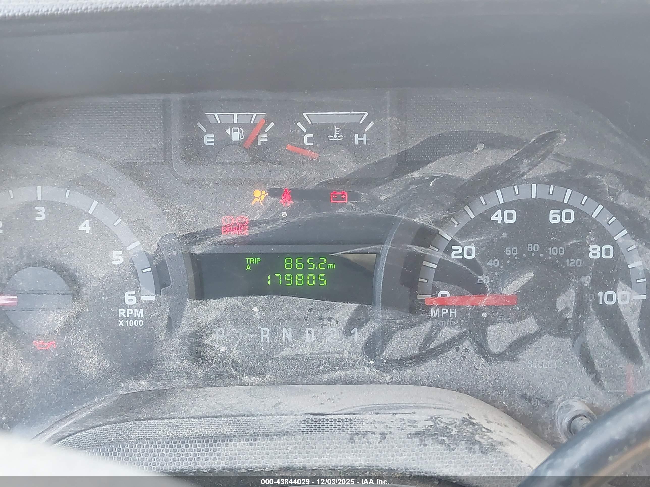 FORD E-150 image 7