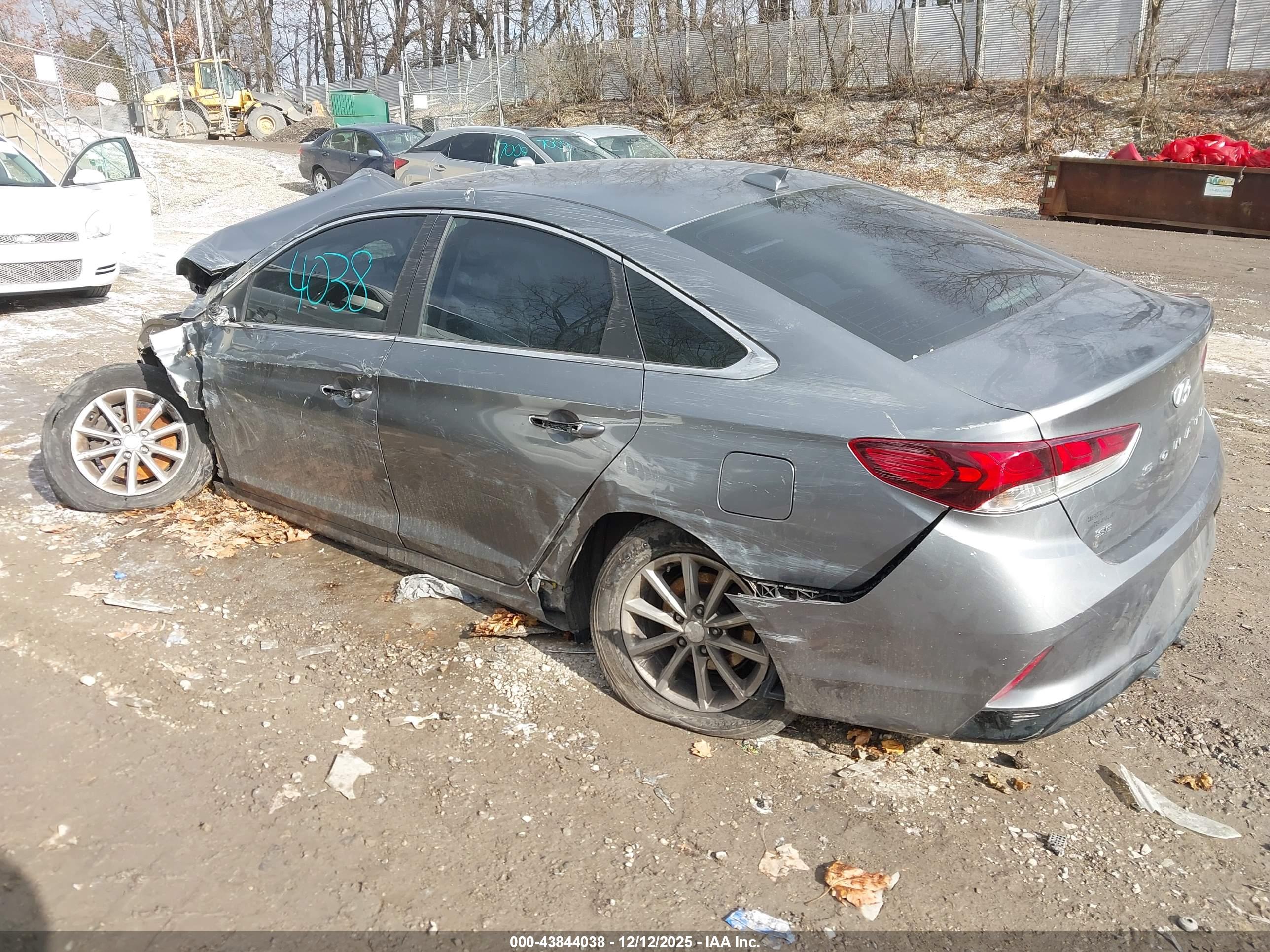 HYUNDAI SONATA image 3