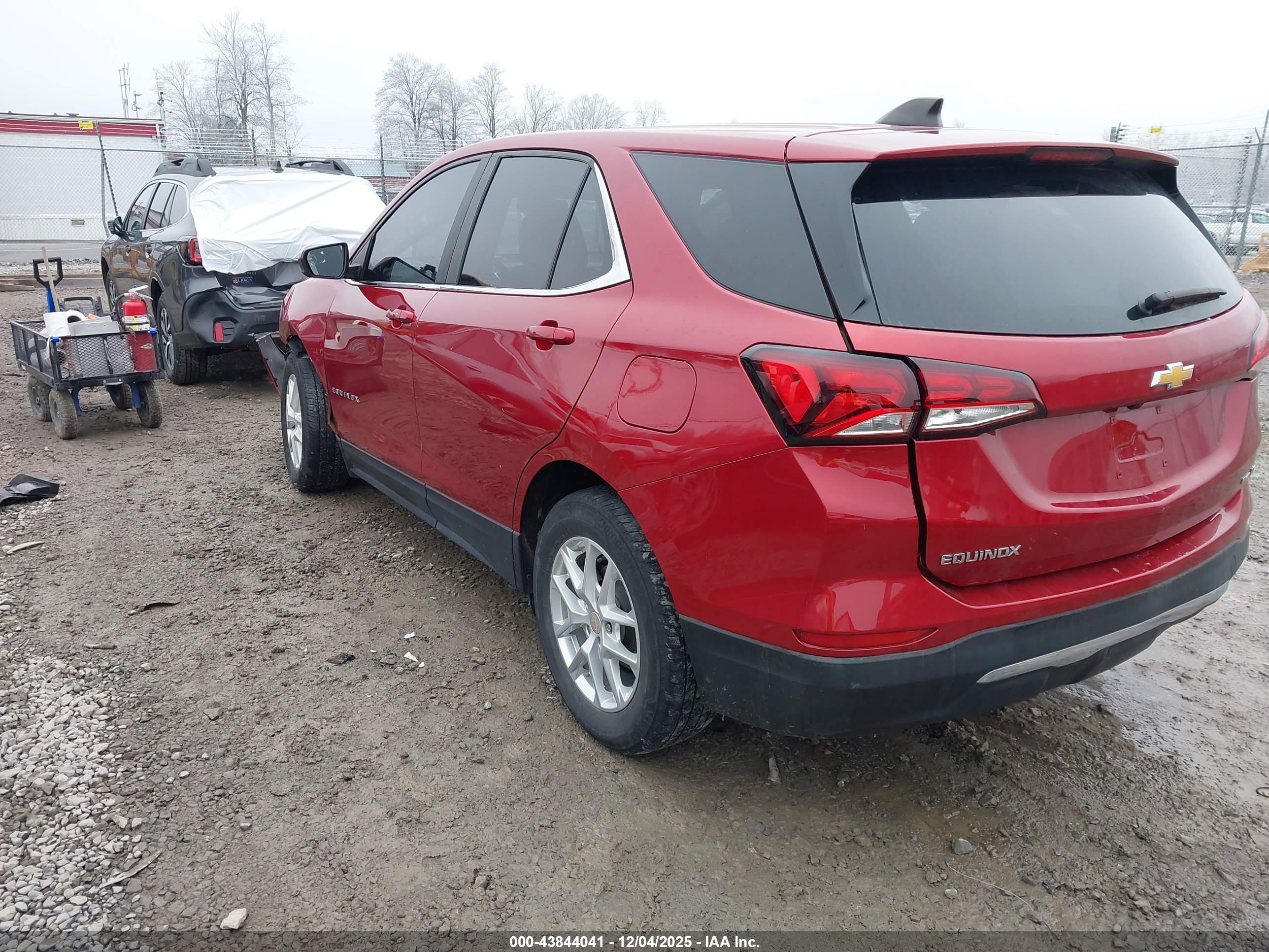 CHEVROLET EQUINOX image 3