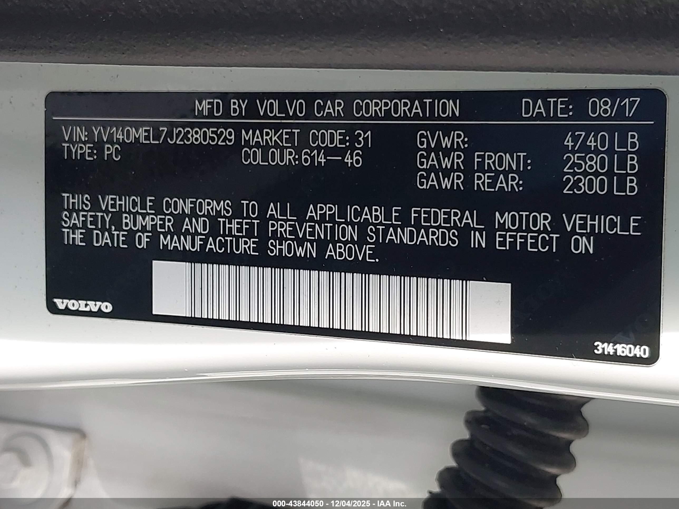 VOLVO V60 image 9