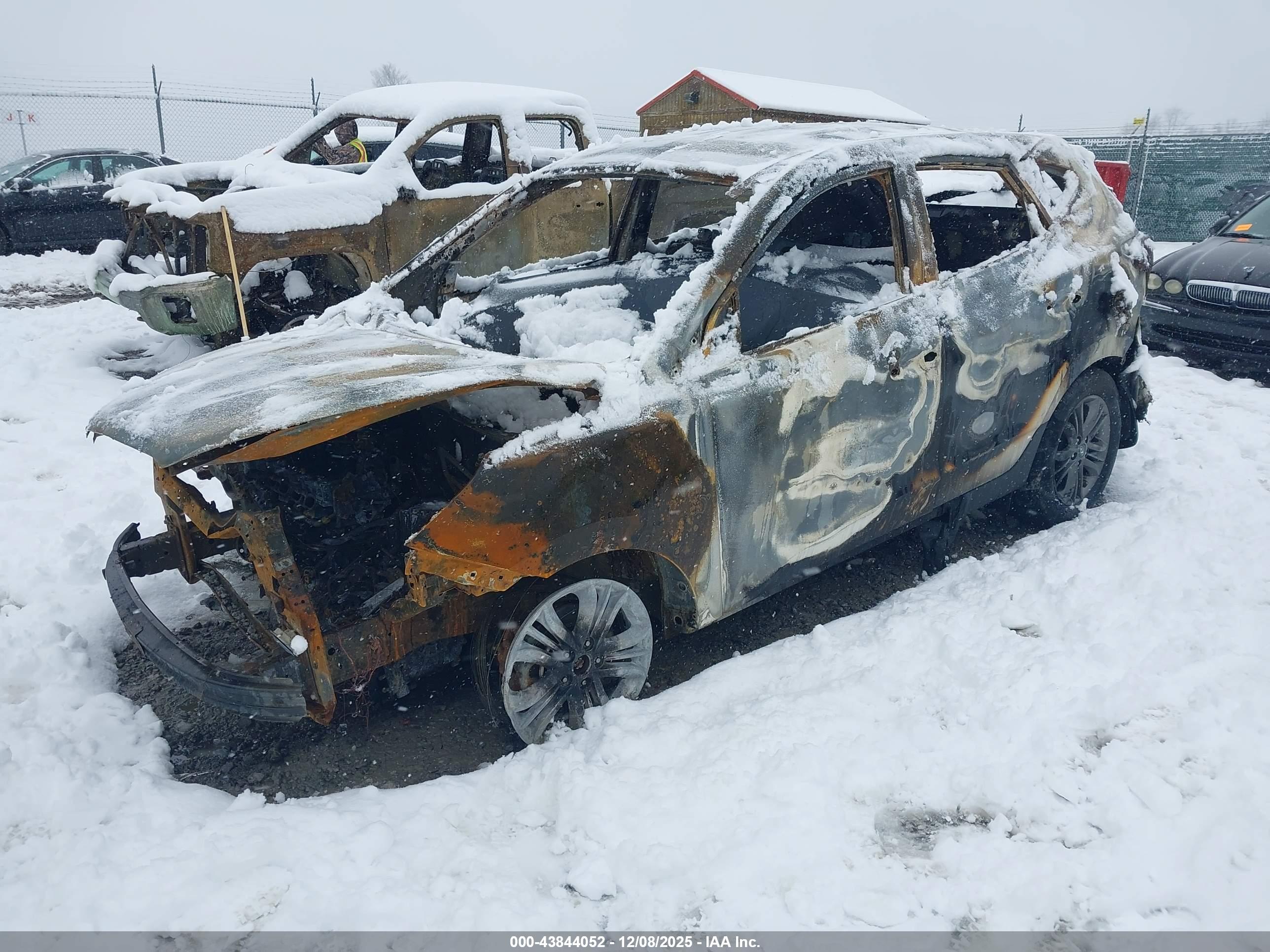 HYUNDAI TUCSON image 2