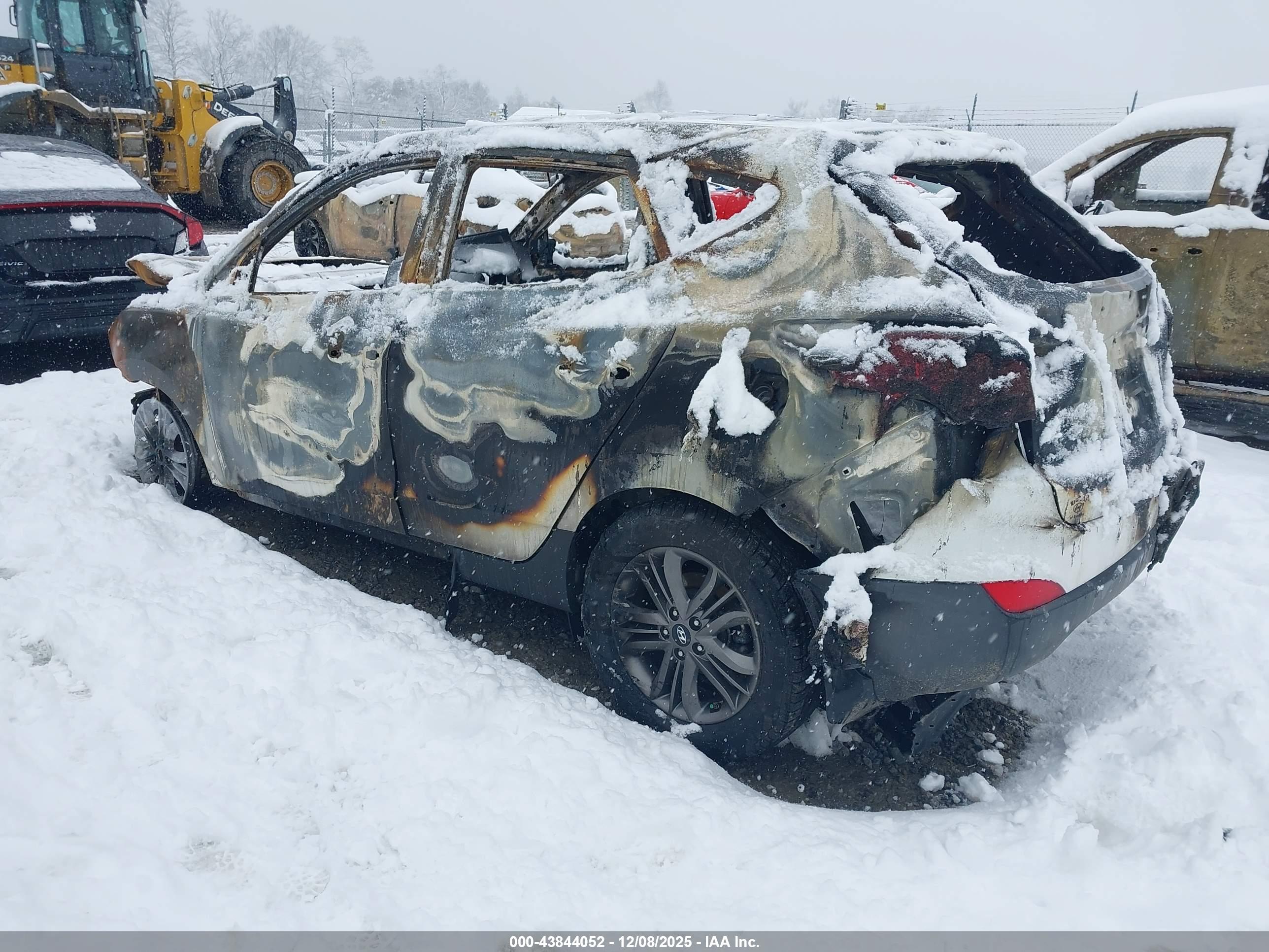 HYUNDAI TUCSON image 3