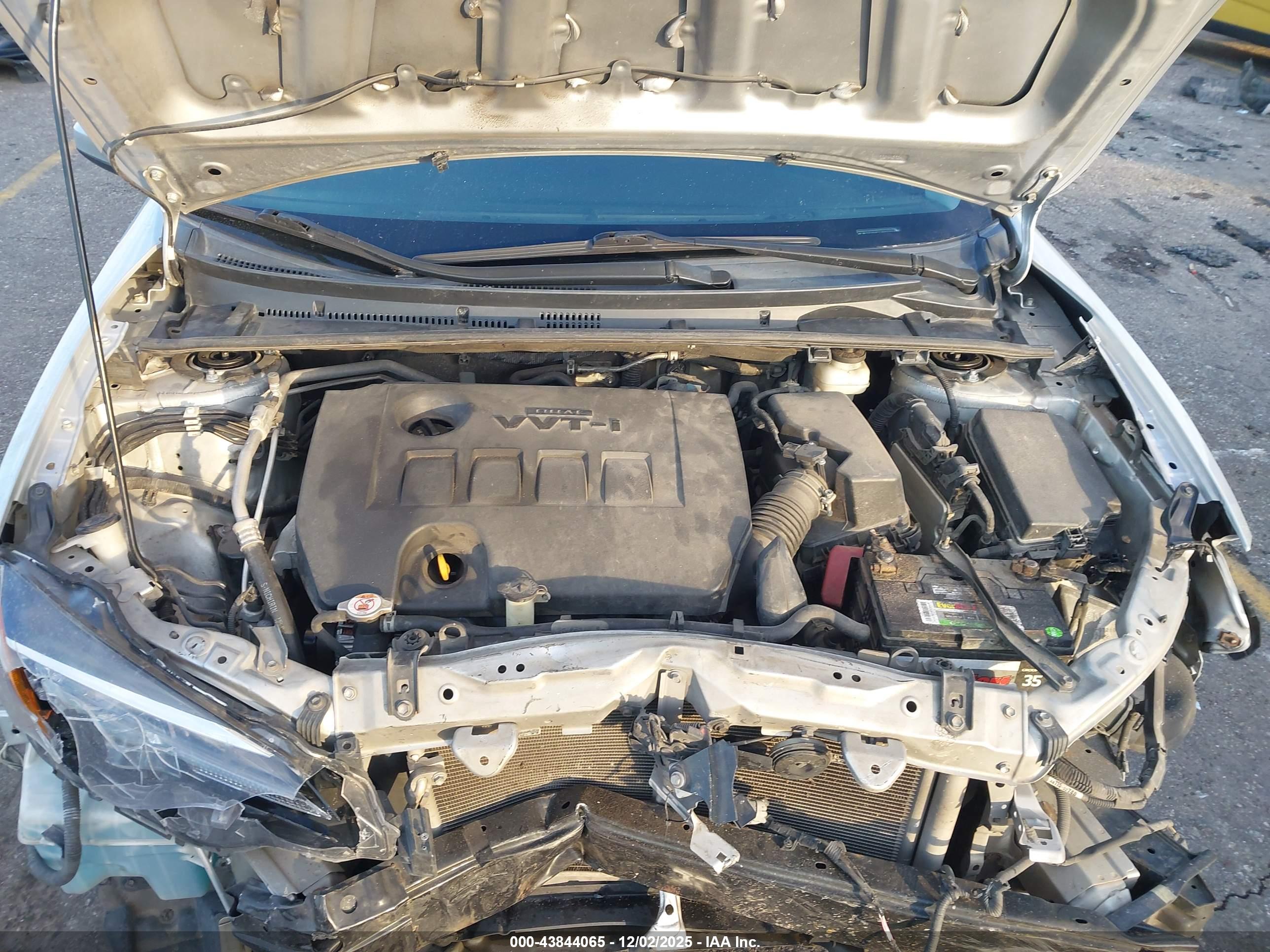 TOYOTA COROLLA image 10