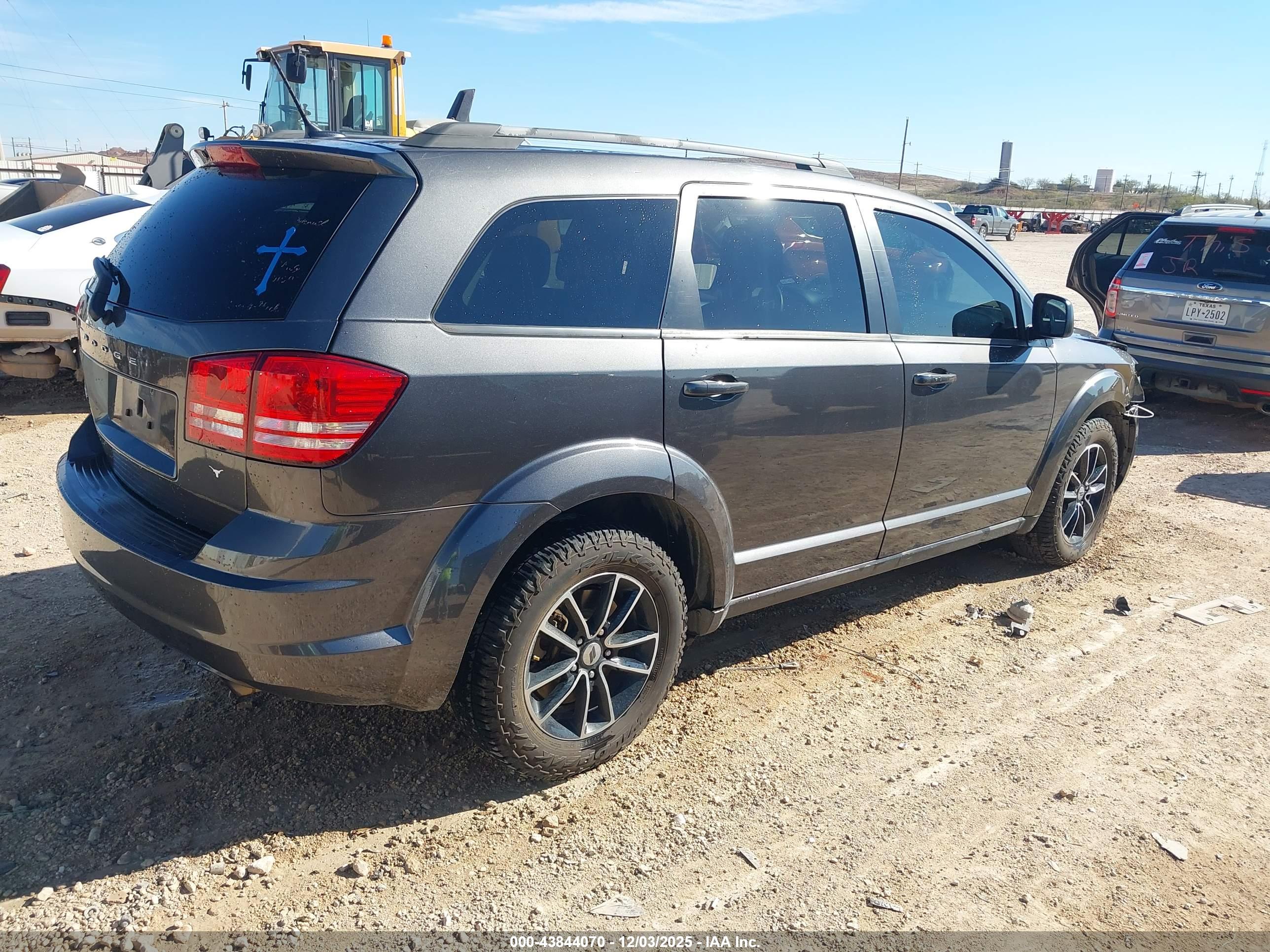 DODGE JOURNEY image 4