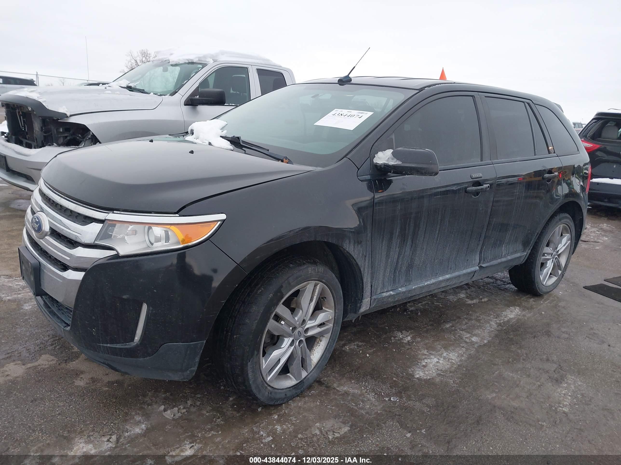 FORD EDGE image 2
