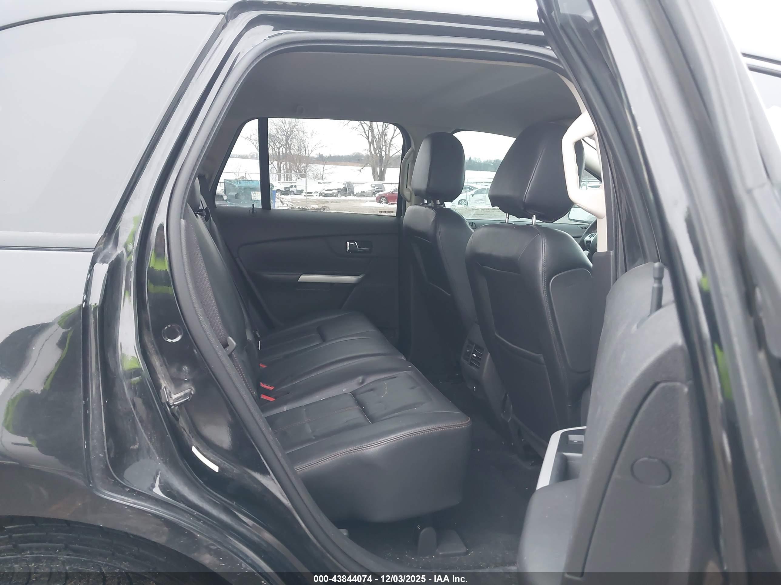 FORD EDGE image 8