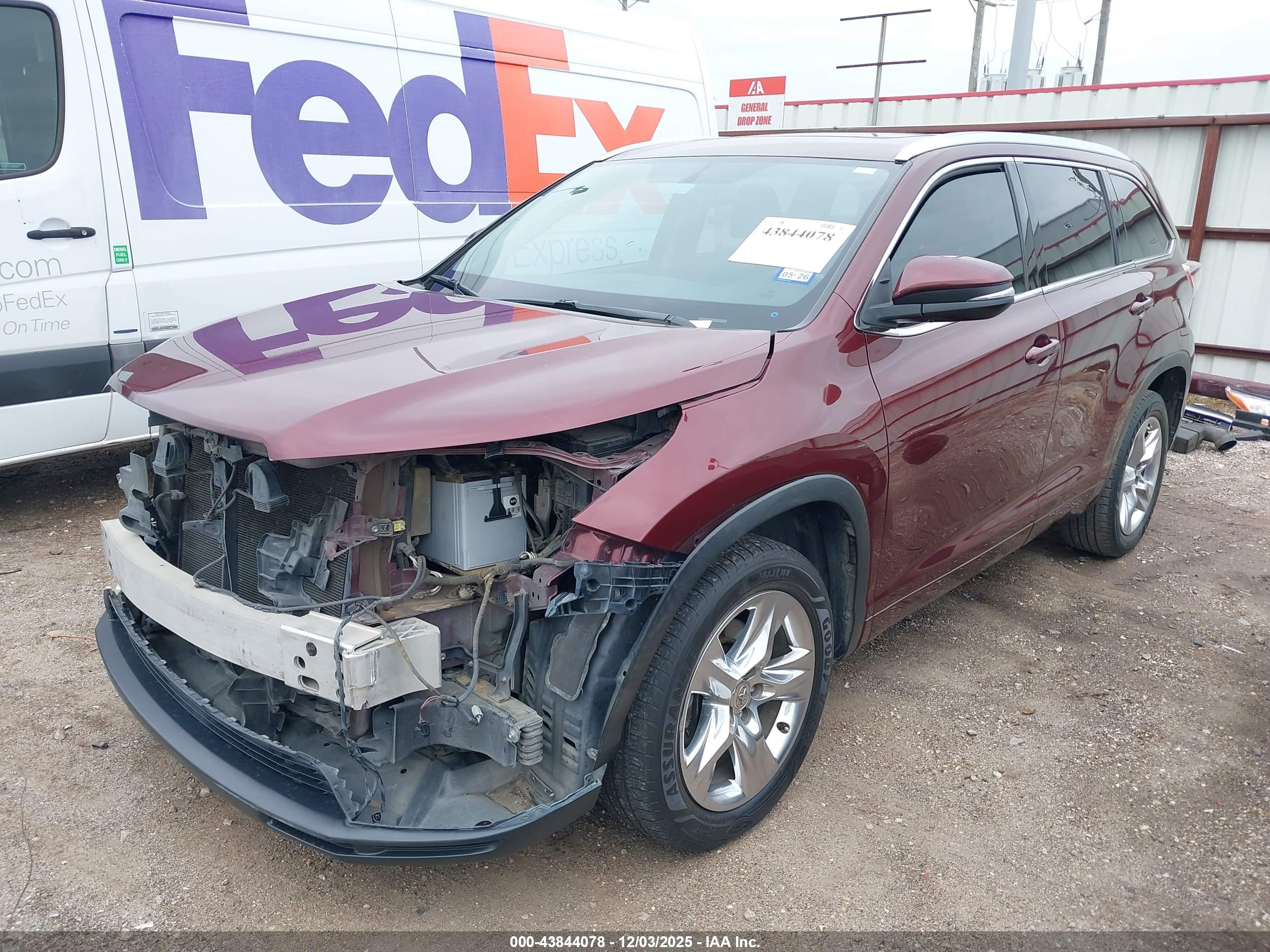 TOYOTA HIGHLANDER image 2