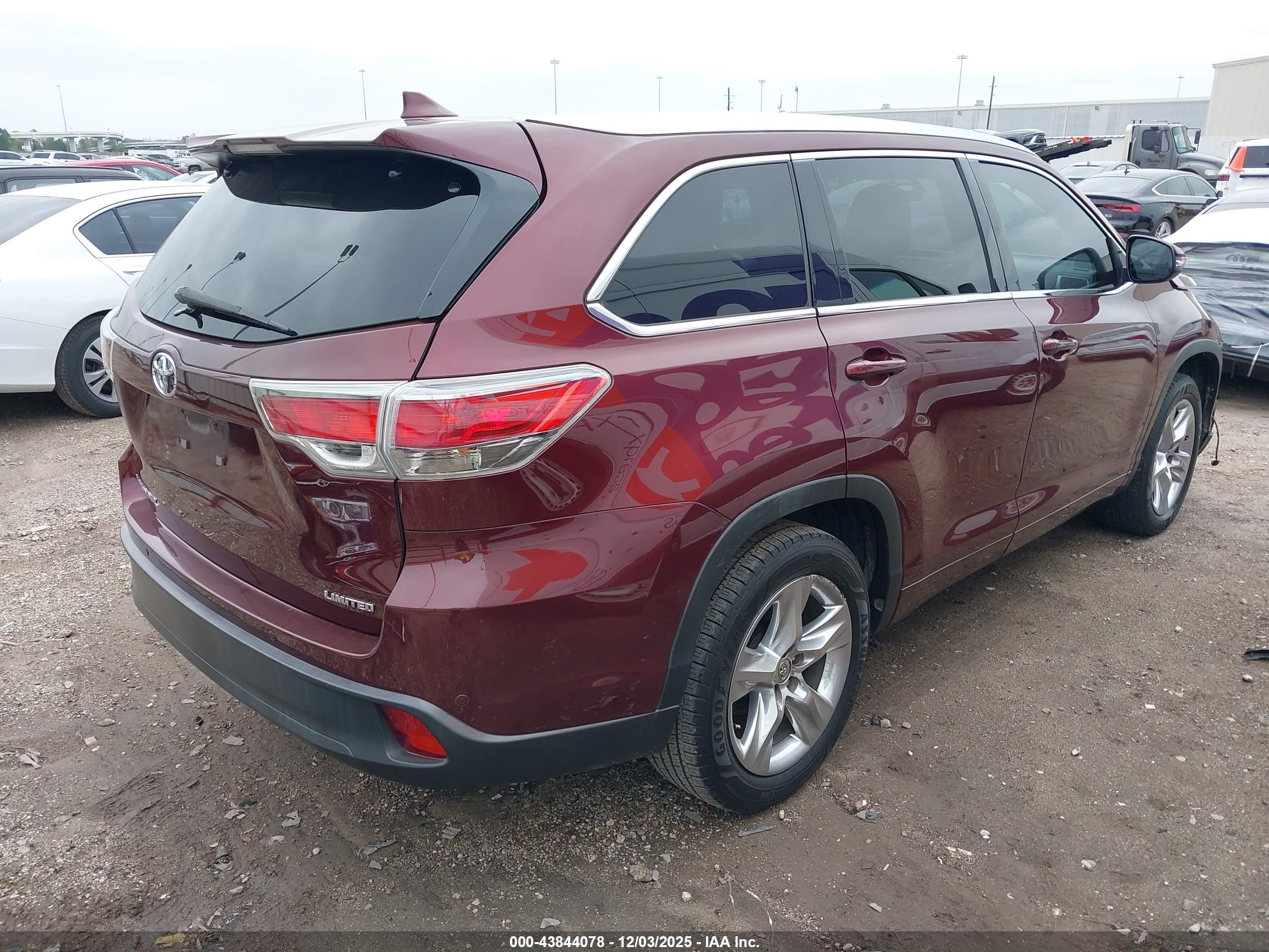TOYOTA HIGHLANDER image 4