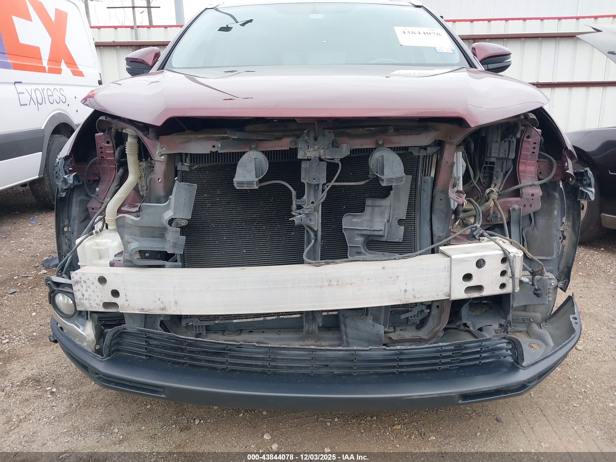 TOYOTA HIGHLANDER image 6