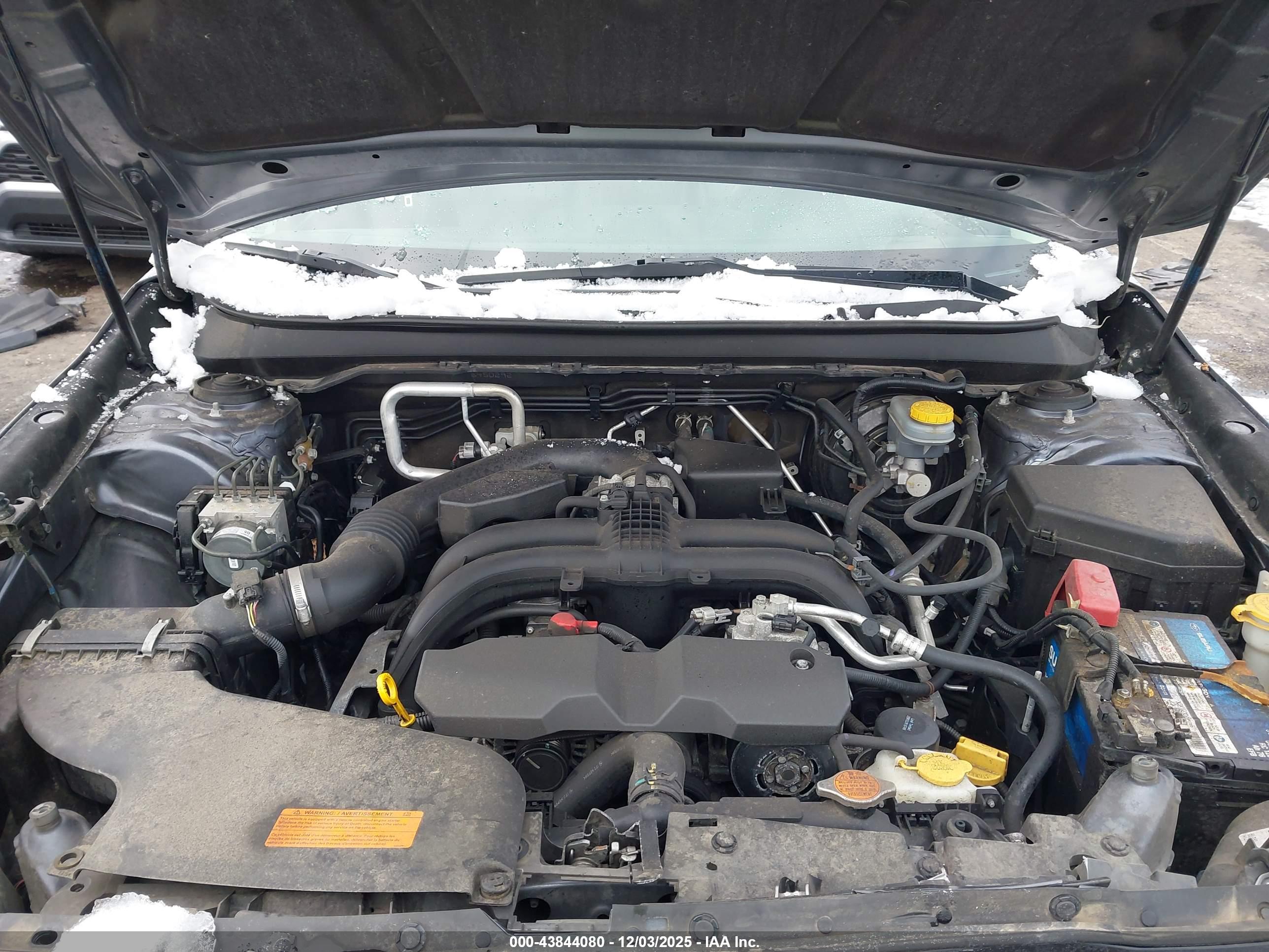 SUBARU OUTBACK image 10