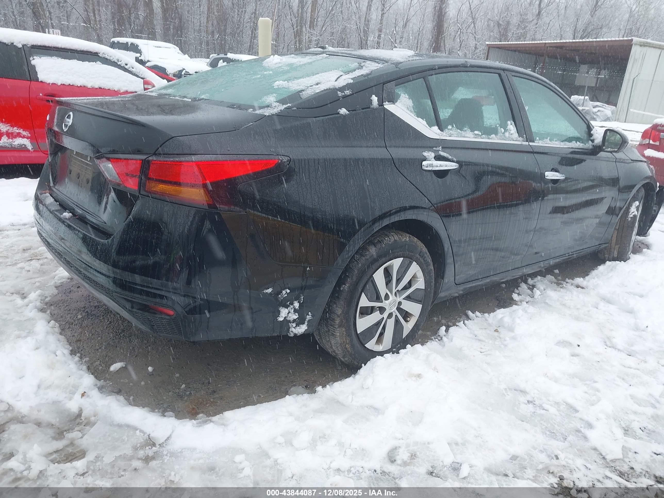 NISSAN ALTIMA image 4