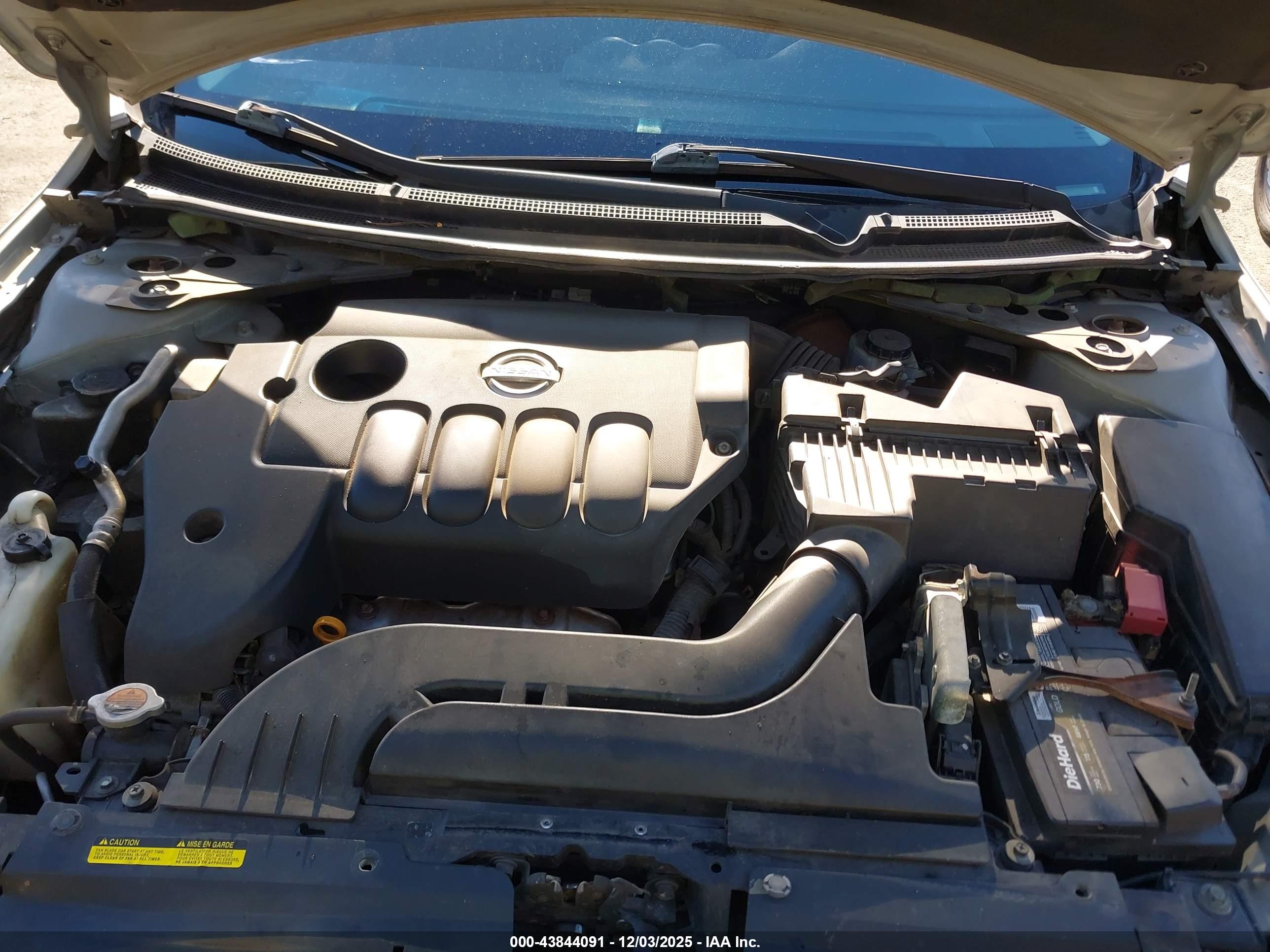 NISSAN ALTIMA image 10