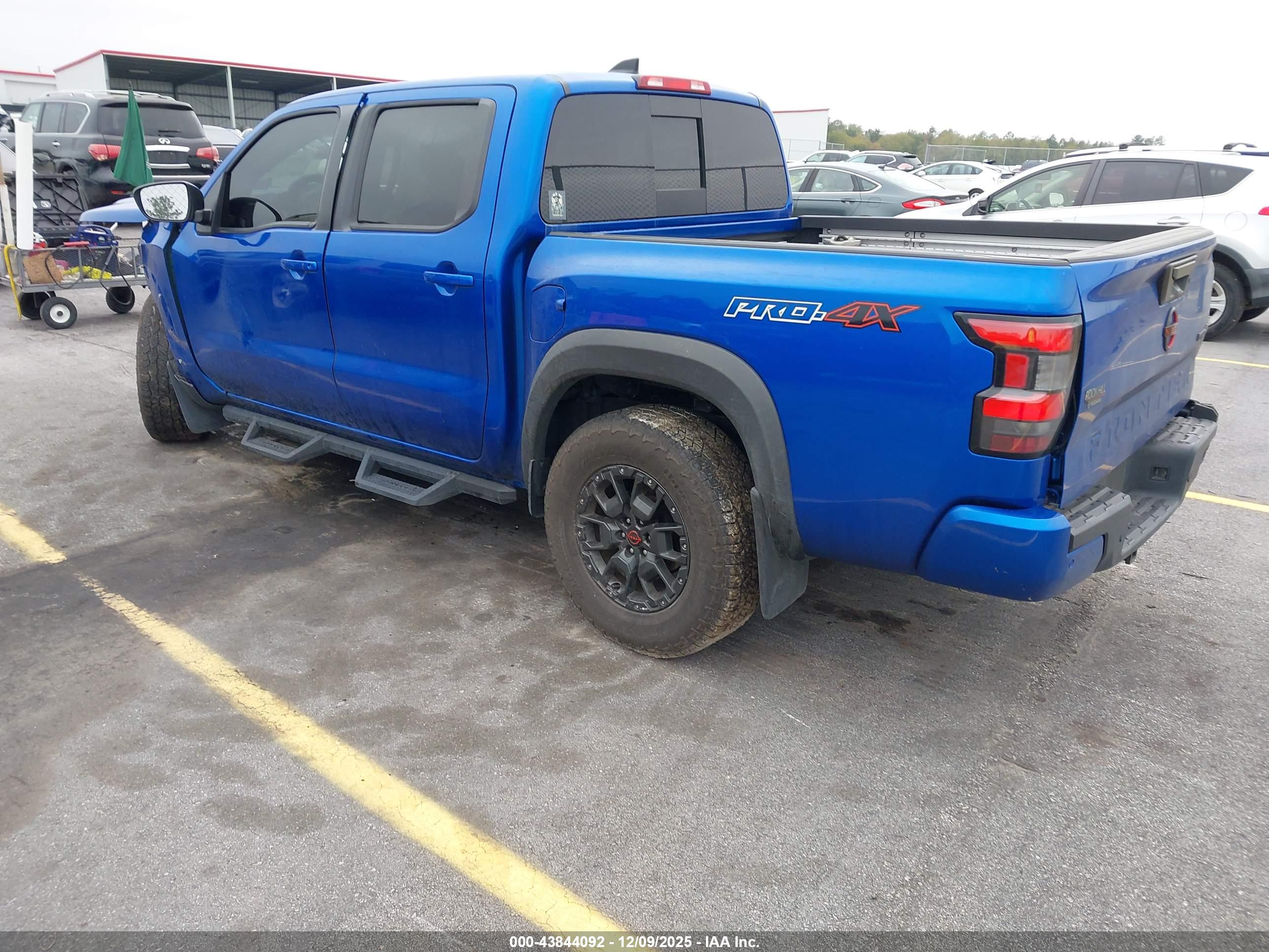 NISSAN FRONTIER image 3