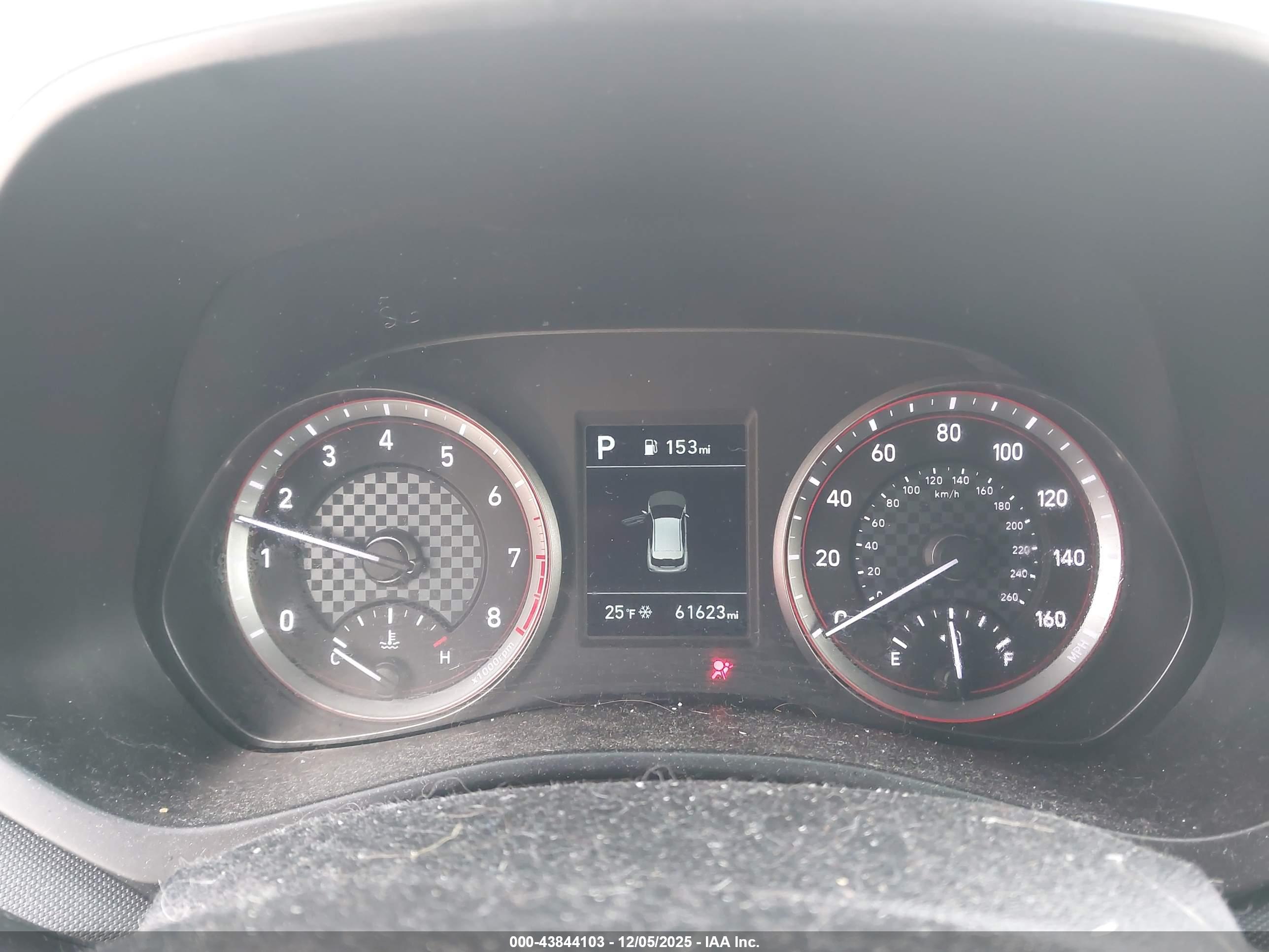 HYUNDAI VELOSTER image 7