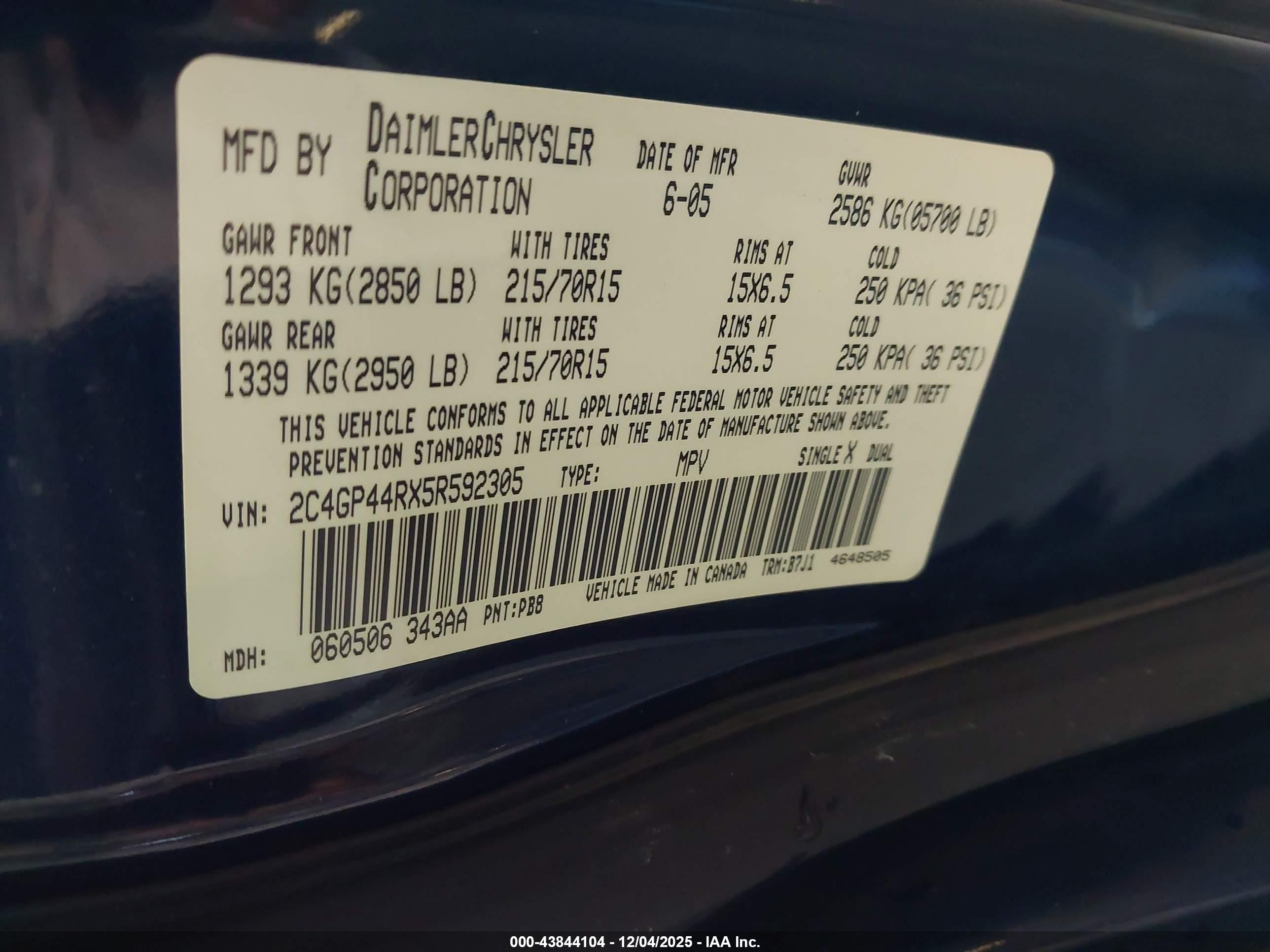 CHRYSLER TOWN image 9