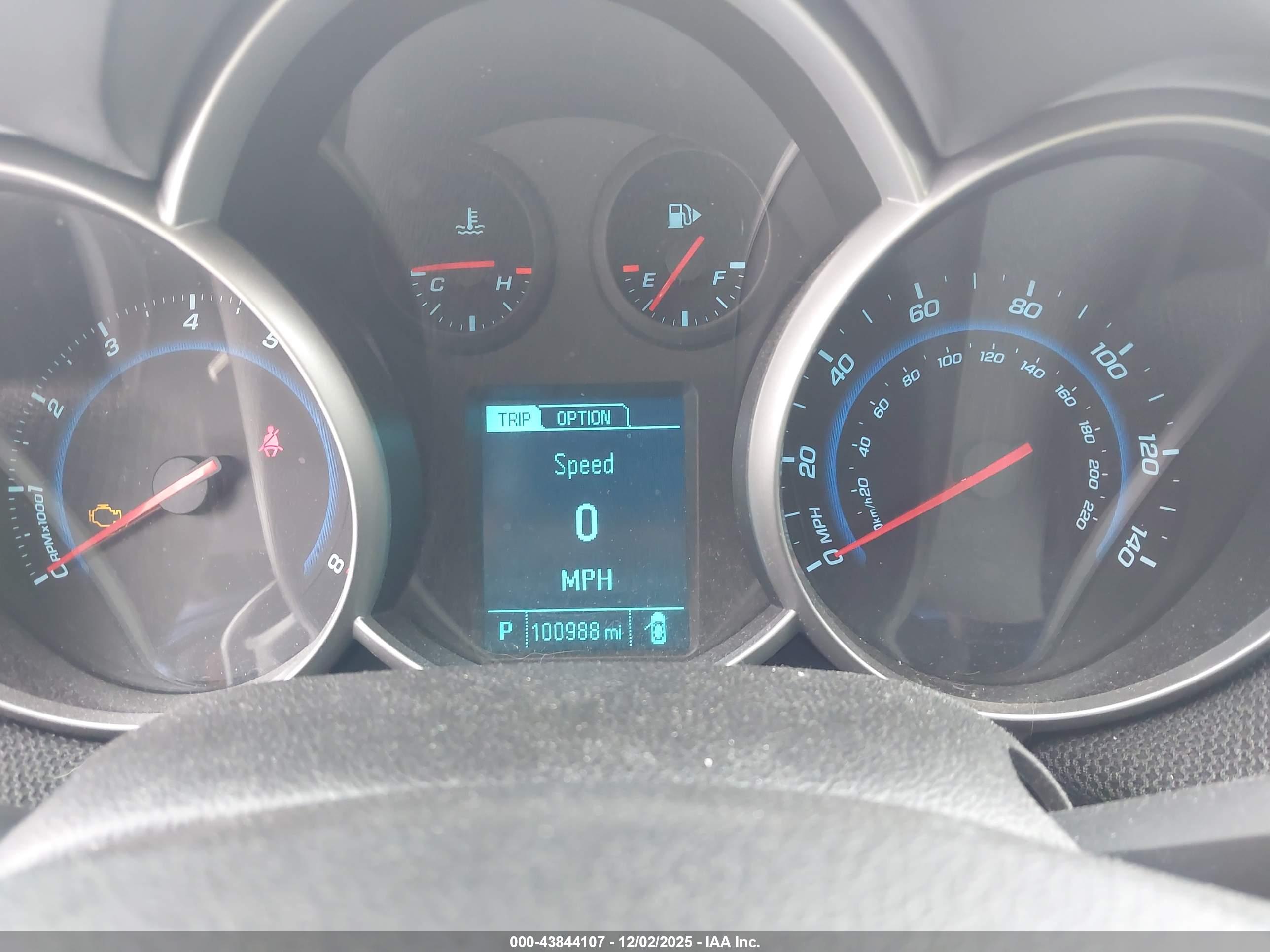 CHEVROLET CRUZE image 7