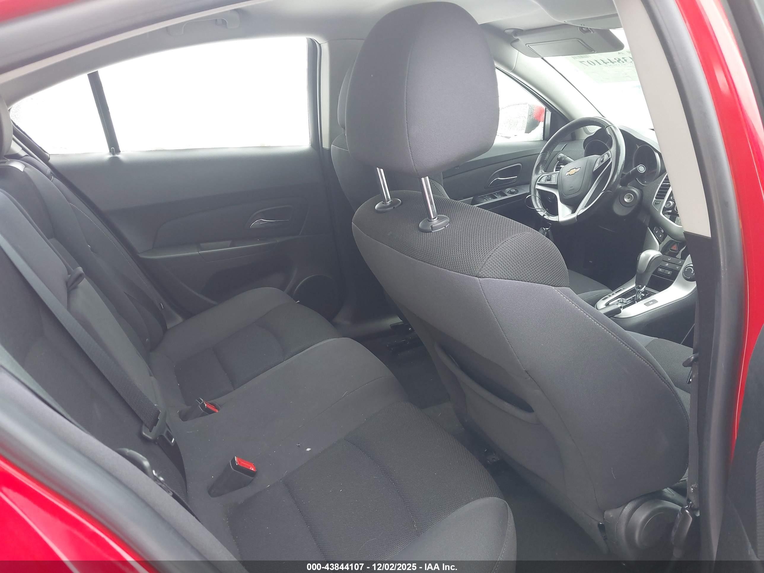 CHEVROLET CRUZE image 8
