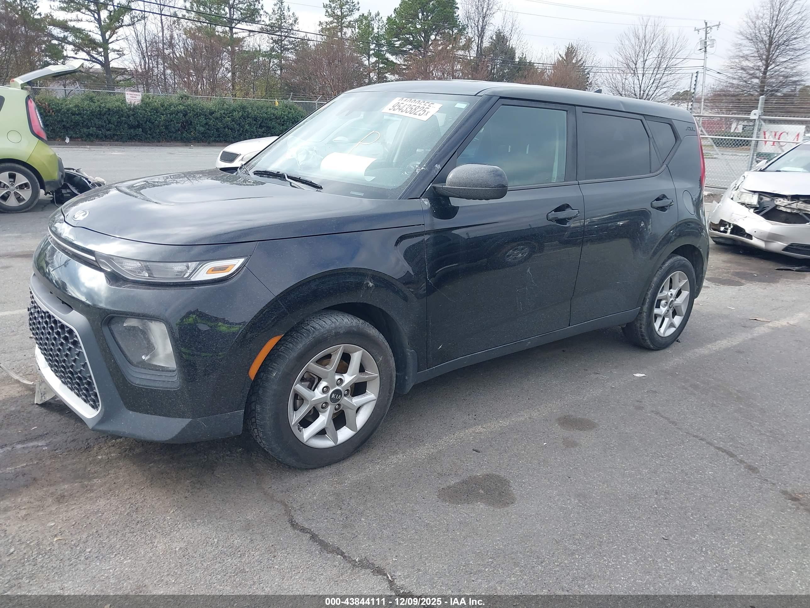 KIA SOUL image 2