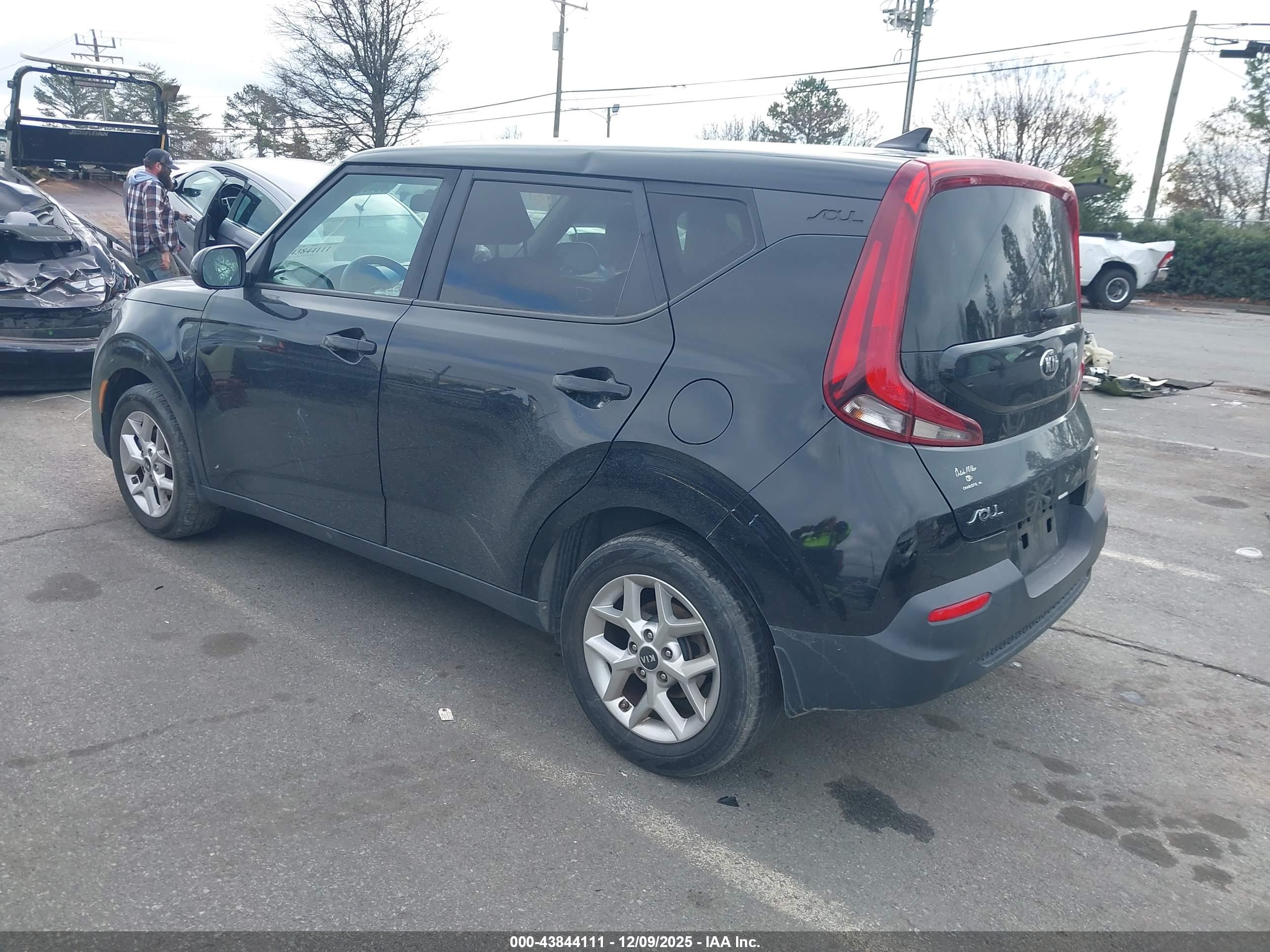 KIA SOUL image 3