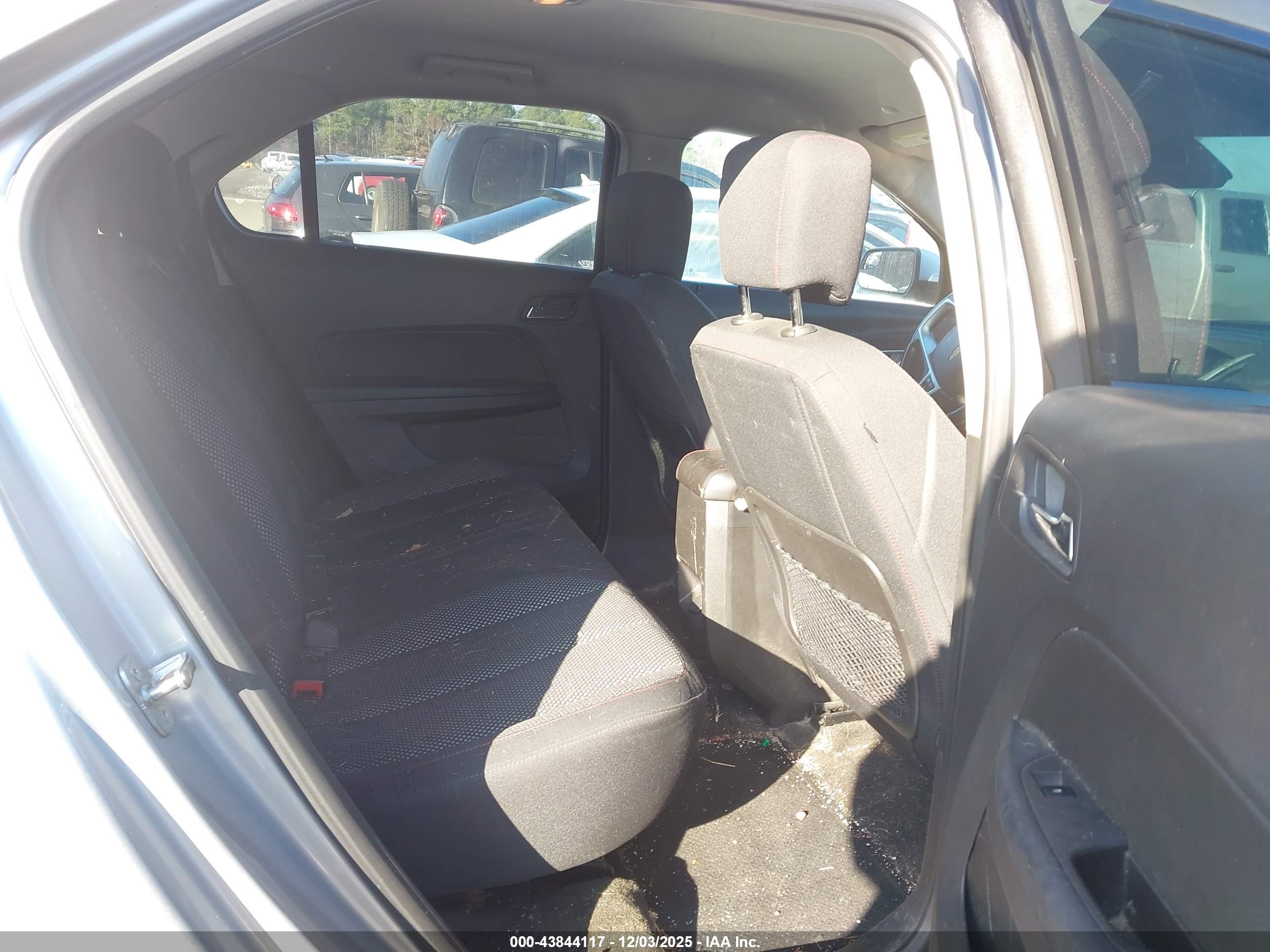 CHEVROLET EQUINOX image 8