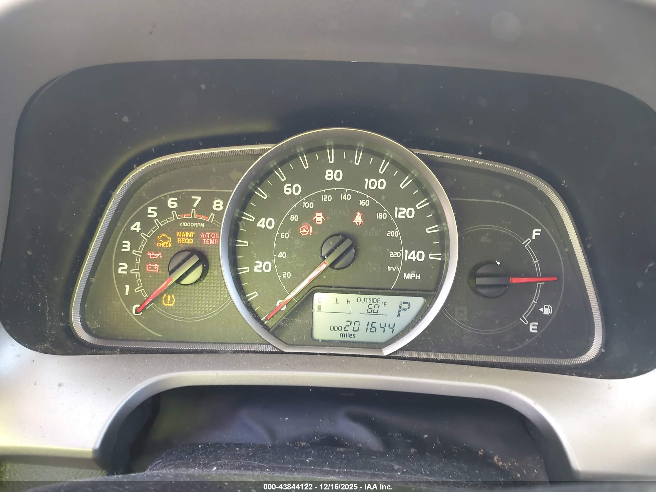 TOYOTA RAV4 image 7