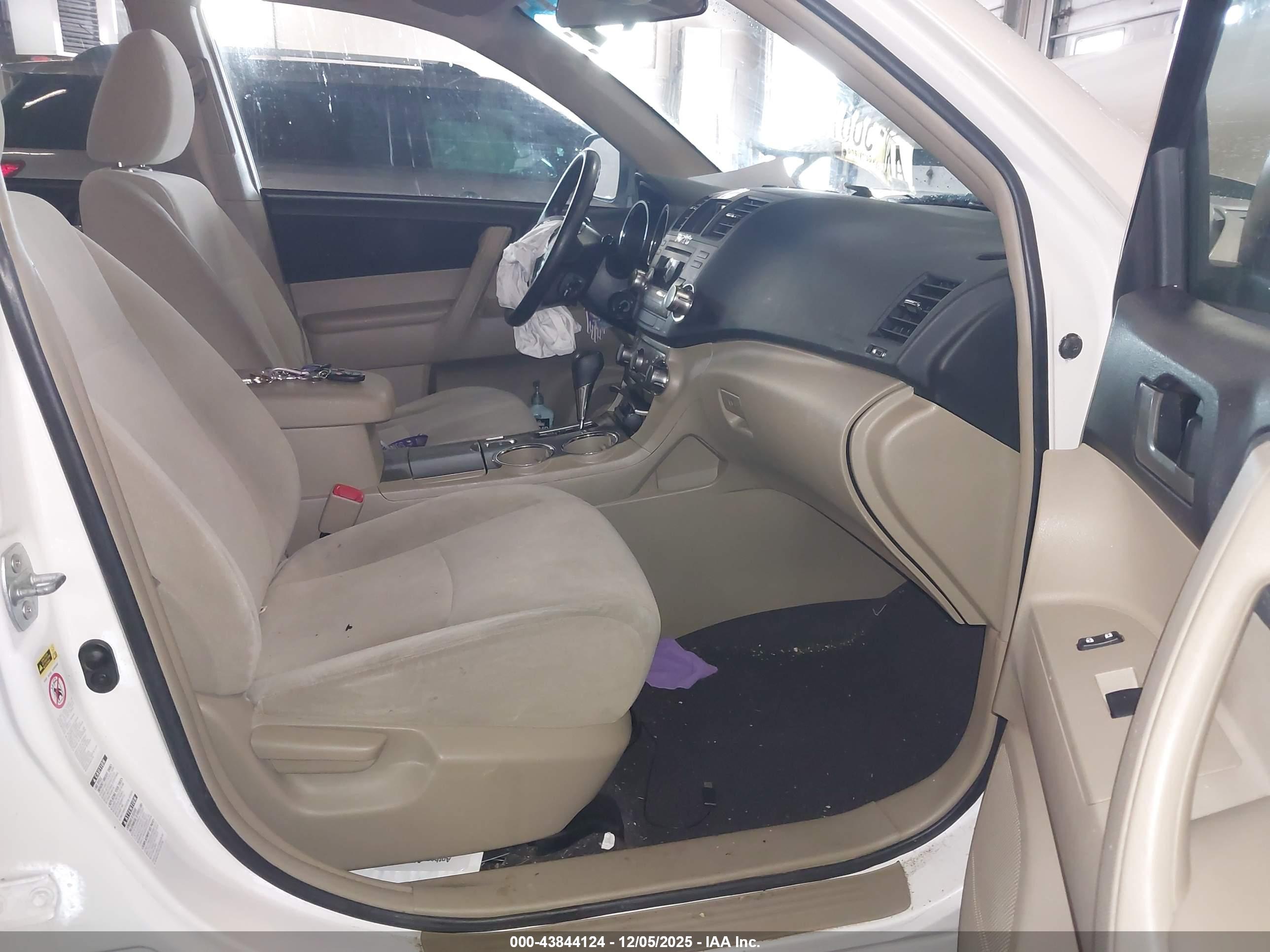TOYOTA HIGHLANDER image 5
