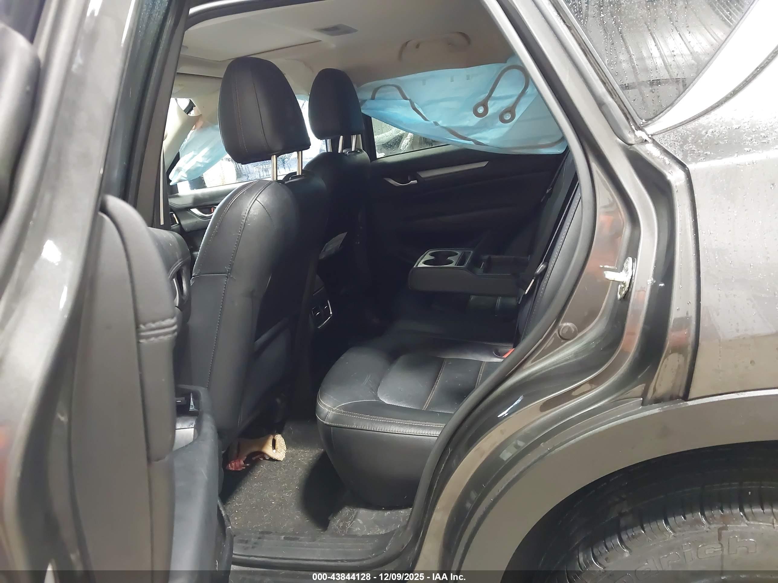 MAZDA CX-5 image 8