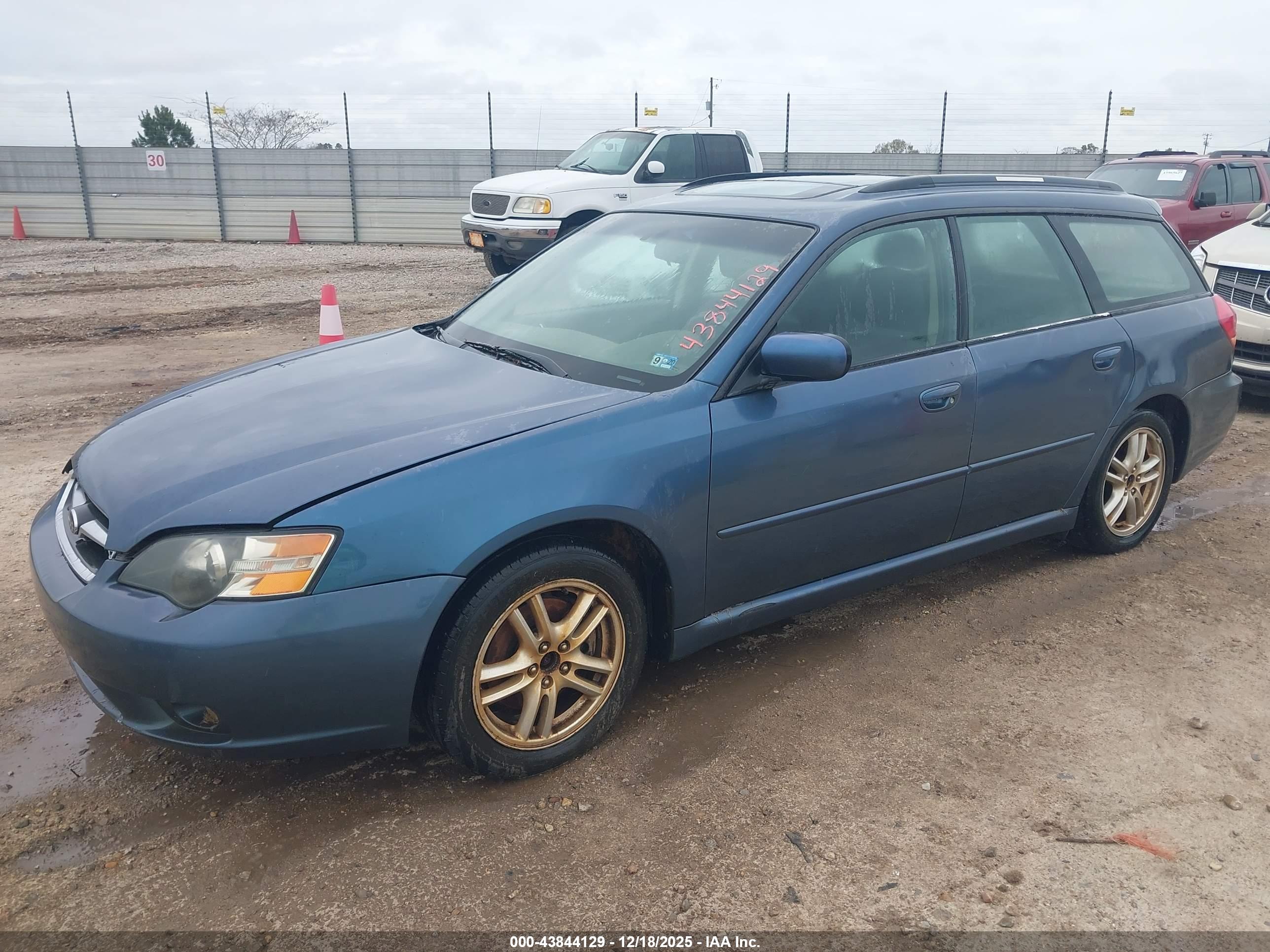 SUBARU LEGACY image 2