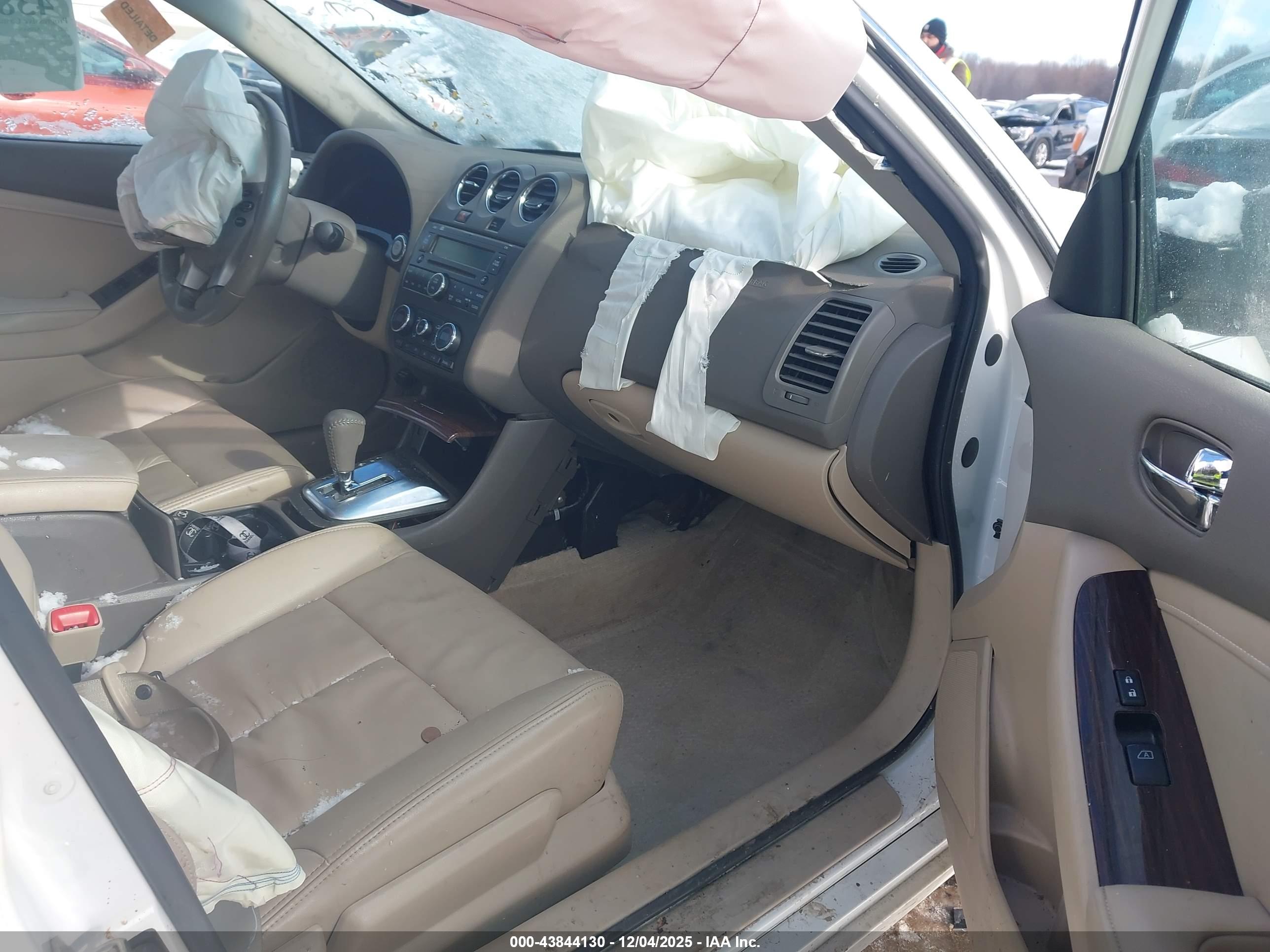 NISSAN ALTIMA image 5